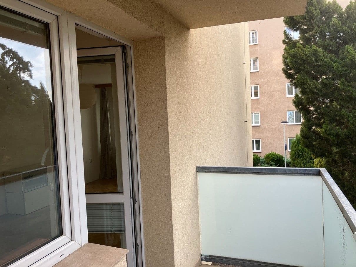 1 bedroom with open-plan kitchen flat to rent, 62 m², Hoškova, Prague, Prague 1 bedroom with open-plan kitchen flat to rent, 62 m², Hoškova, Prague, Prague