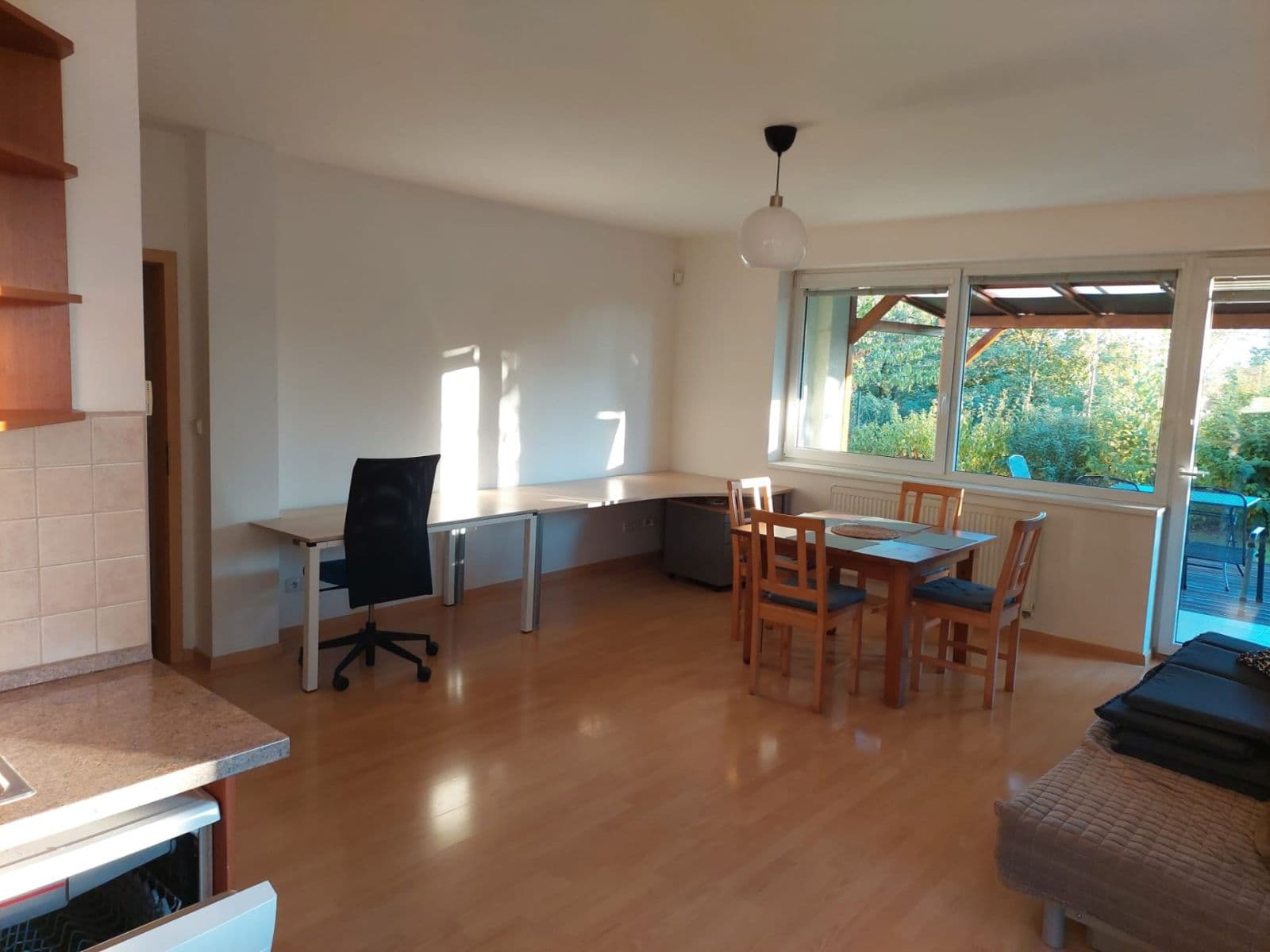 2 bedroom with open-plan kitchen flat to rent, 85 m², Za Podjezdem, Prague, Prague 2 bedroom with open-plan kitchen flat to rent, 85 m², Za Podjezdem, Prague, Prague