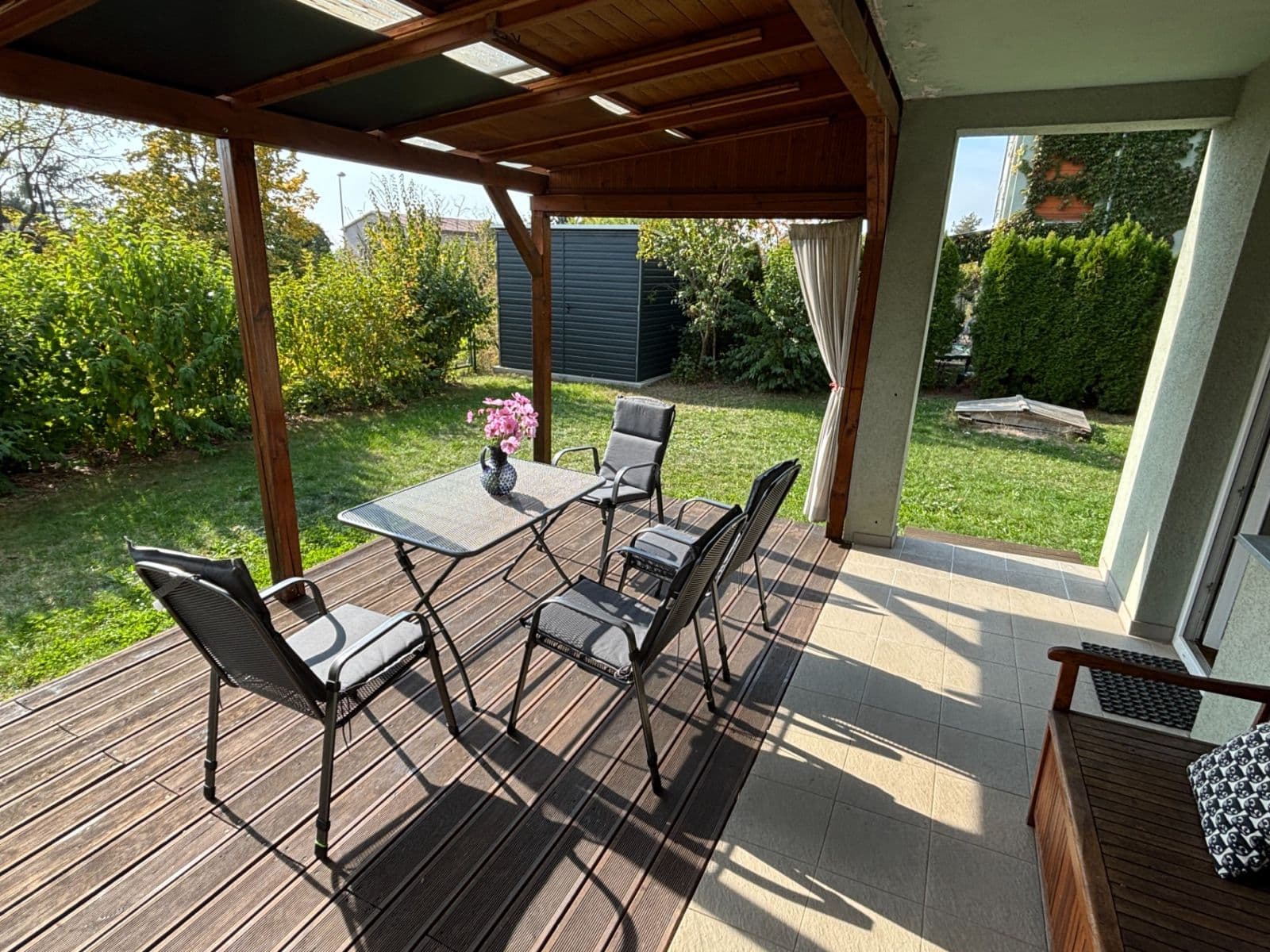2 bedroom with open-plan kitchen flat to rent, 85 m², Za Podjezdem, Prague, Prague 2 bedroom with open-plan kitchen flat to rent, 85 m², Za Podjezdem, Prague, Prague