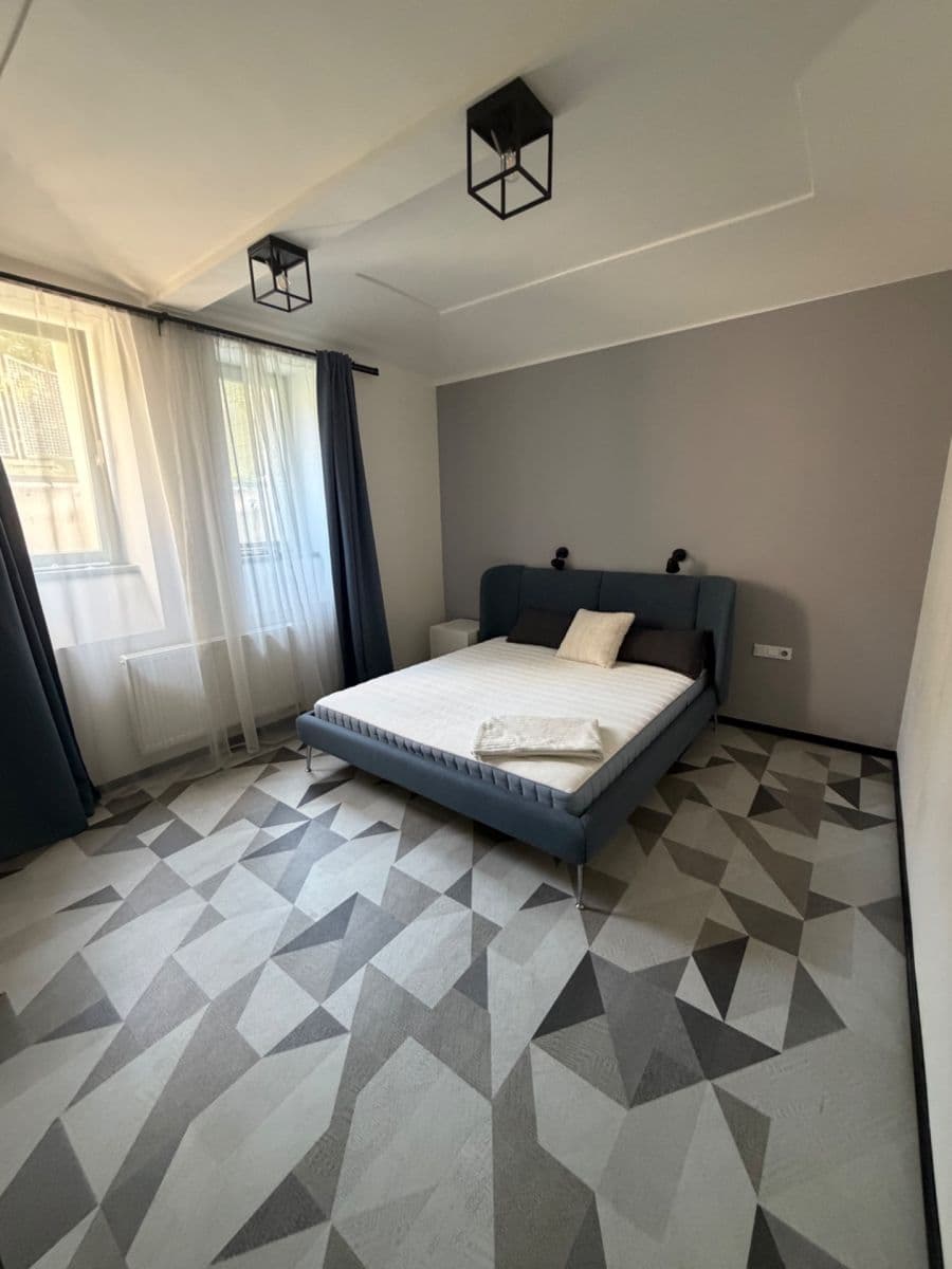2 bedroom with open-plan kitchen flat to rent, 120 m², Jinonická, Prague, Prague 2 bedroom with open-plan kitchen flat to rent, 120 m², Jinonická, Prague, Prague