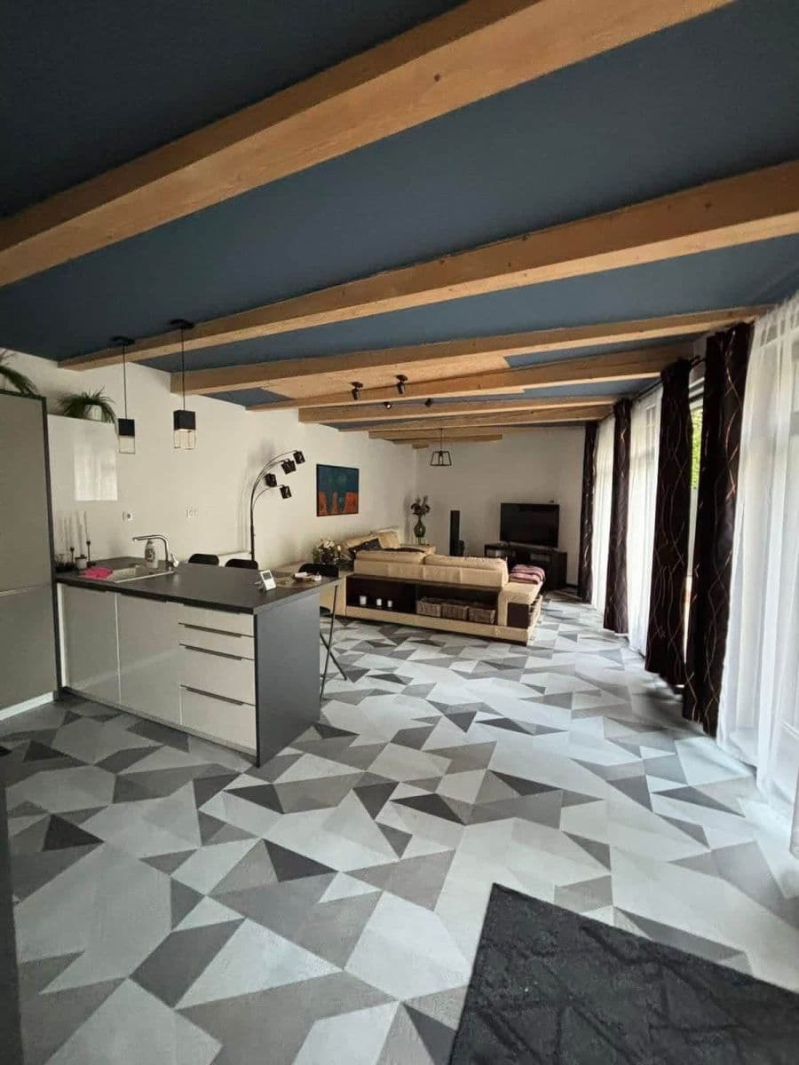2 bedroom with open-plan kitchen flat to rent, 120 m², Jinonická, Prague, Prague 2 bedroom with open-plan kitchen flat to rent, 120 m², Jinonická, Prague, Prague