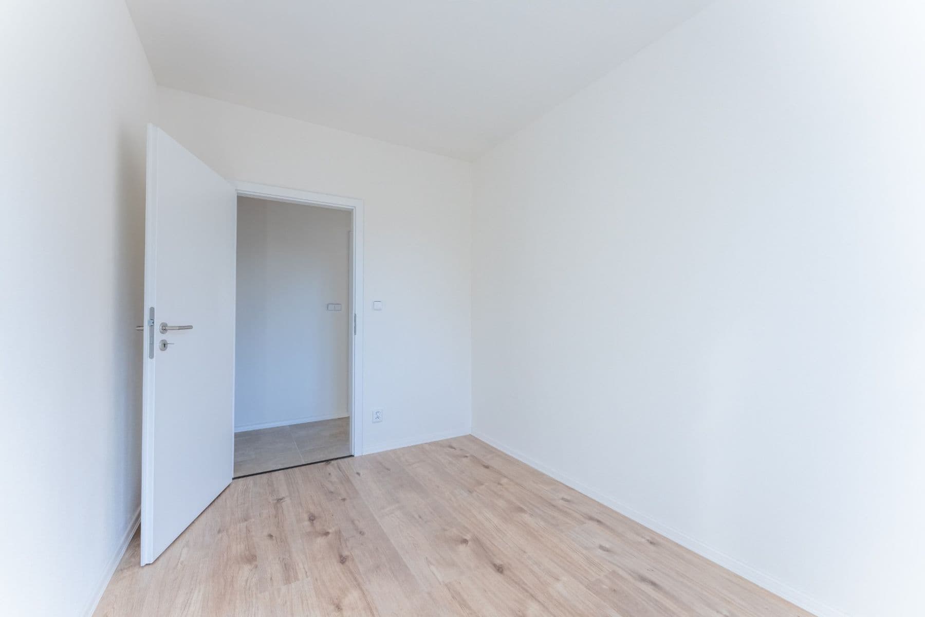 3 bedroom with open-plan kitchen flat for sale, 66 m², Spojovací, Prague, Prague 3 bedroom with open-plan kitchen flat for sale, 66 m², Spojovací, Prague, Prague