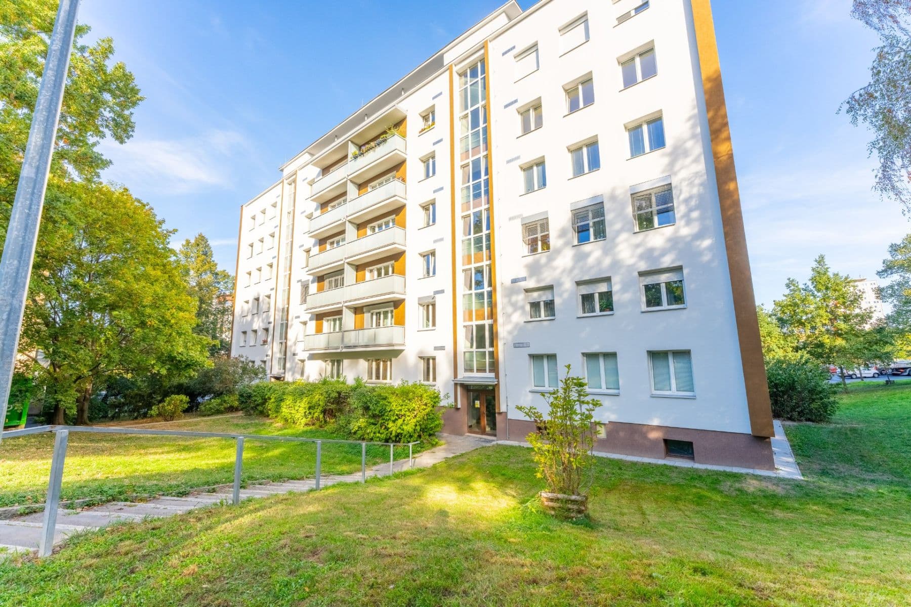 3 bedroom with open-plan kitchen flat for sale, 66 m², Spojovací, Prague, Prague 3 bedroom with open-plan kitchen flat for sale, 66 m², Spojovací, Prague, Prague