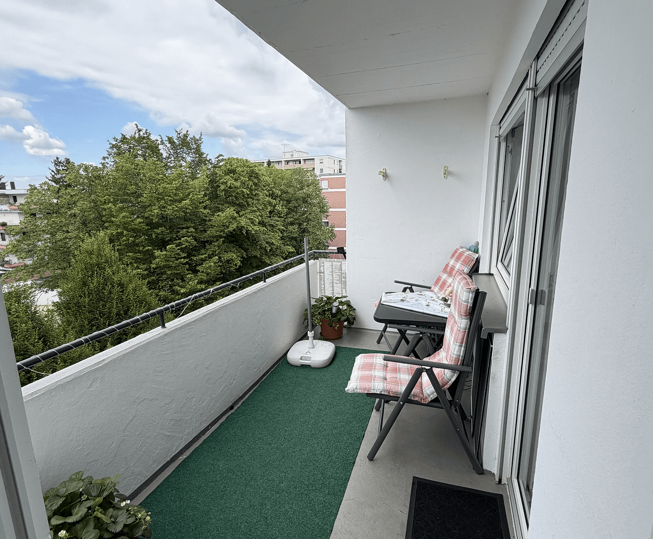 3 bedroom with open-plan kitchen flat for sale, 97 m², Schillerstraße 6, Dillingen an der Donau, Bavaria 3 bedroom with open-plan kitchen flat for sale, 97 m², Schillerstraße 6, Dillingen an der Donau, Bavaria