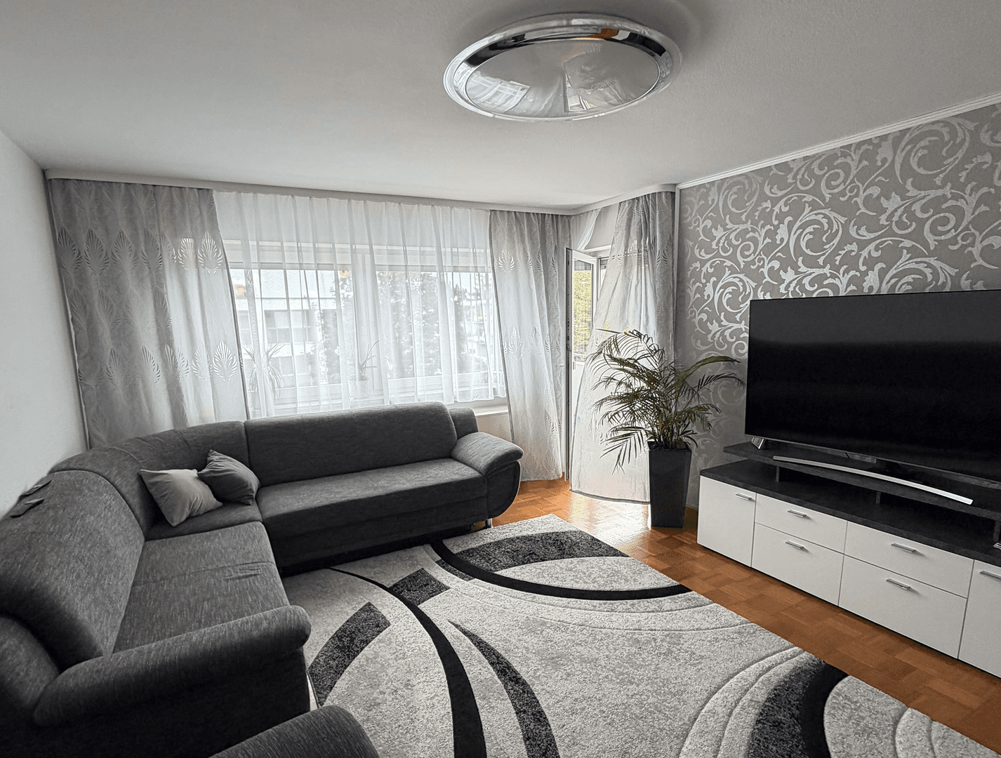 3 bedroom with open-plan kitchen flat for sale, 97 m², Schillerstraße 6, Dillingen an der Donau, Bavaria 3 bedroom with open-plan kitchen flat for sale, 97 m², Schillerstraße 6, Dillingen an der Donau, Bavaria