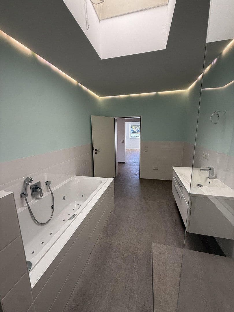 office to rent, 99 m², Nidderau, Hesse office to rent, 99 m², Nidderau, Hesse