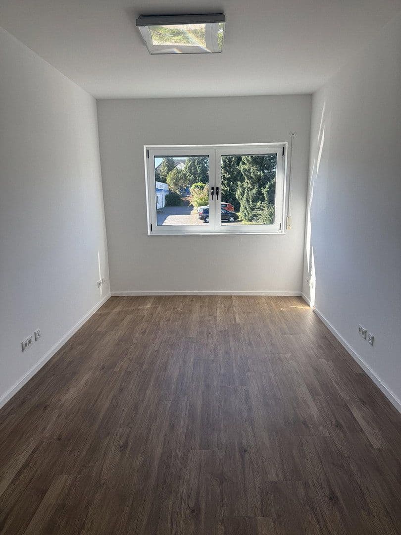 office to rent, 99 m², Nidderau, Hesse office to rent, 99 m², Nidderau, Hesse