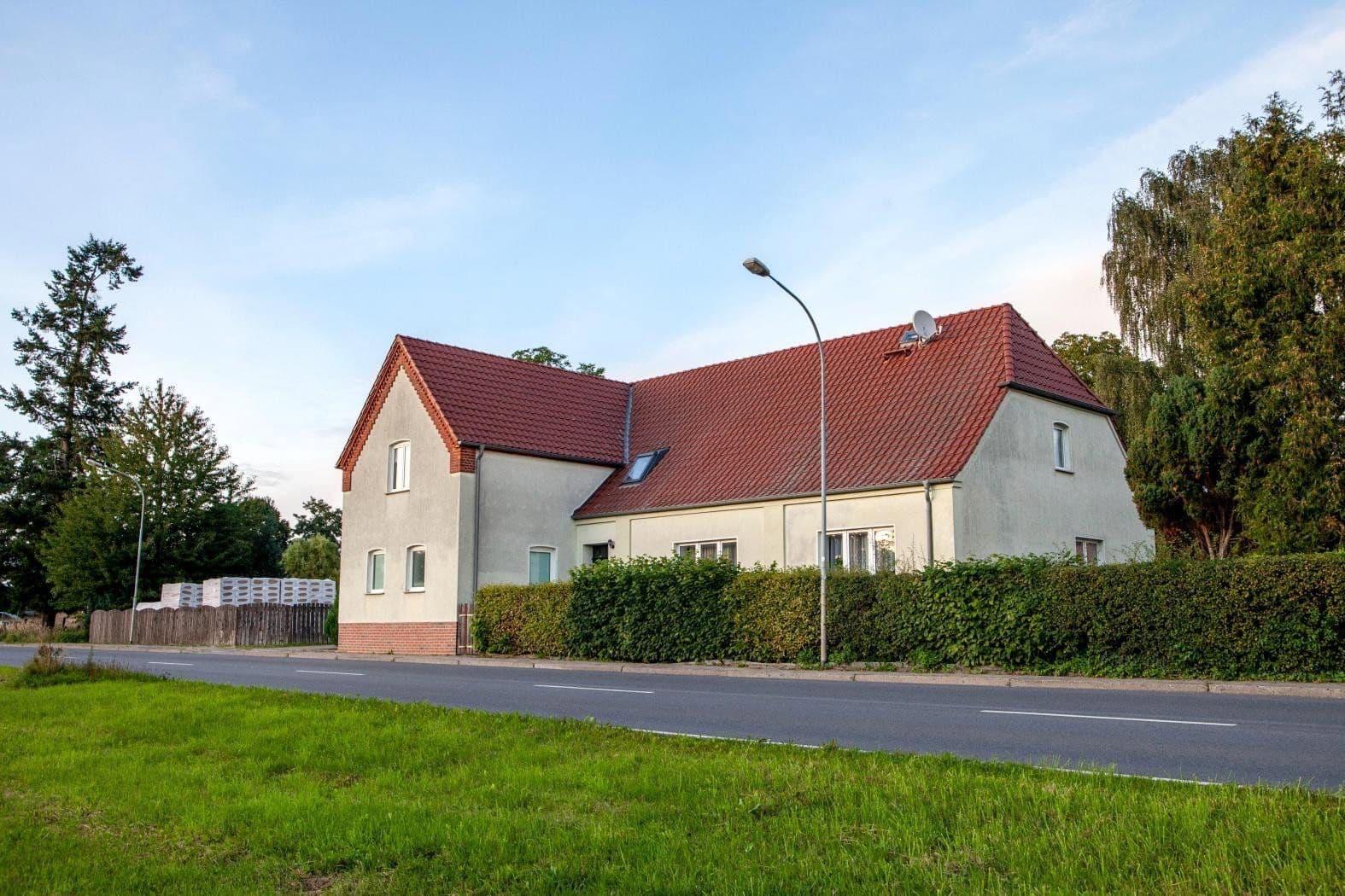 house for sale, 258 m², Retzower Strasse 21, Mirow, Mecklenburg-Vorpommern house for sale, 258 m², Retzower Strasse 21, Mirow, Mecklenburg-Vorpommern