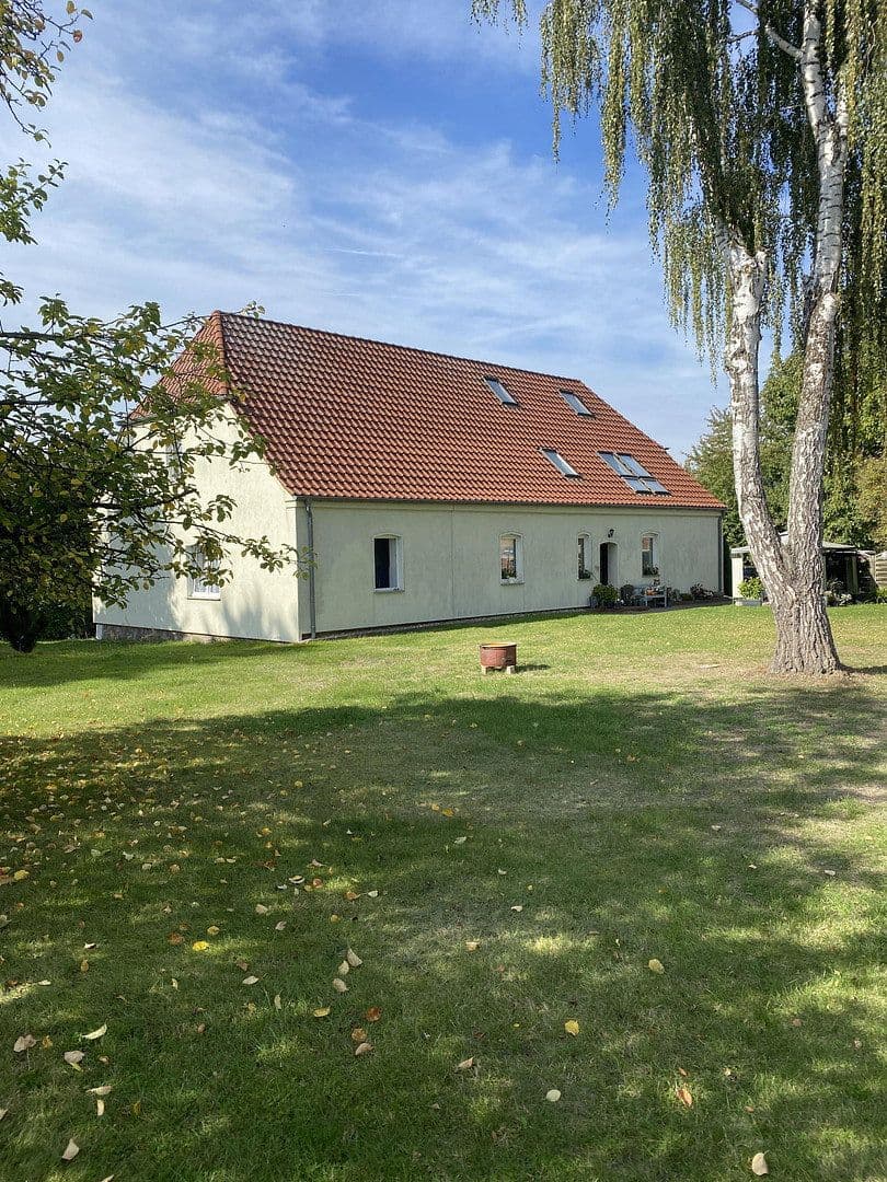 house for sale, 258 m², Retzower Strasse 21, Mirow, Mecklenburg-Vorpommern house for sale, 258 m², Retzower Strasse 21, Mirow, Mecklenburg-Vorpommern