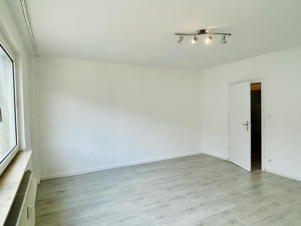 1 bedroom with open-plan kitchen flat to rent, 58 m², Frohnhauser Straße 107, Essen, North Rhine-Westphalia 1 bedroom with open-plan kitchen flat to rent, 58 m², Frohnhauser Straße 107, Essen, North Rhine-Westphalia