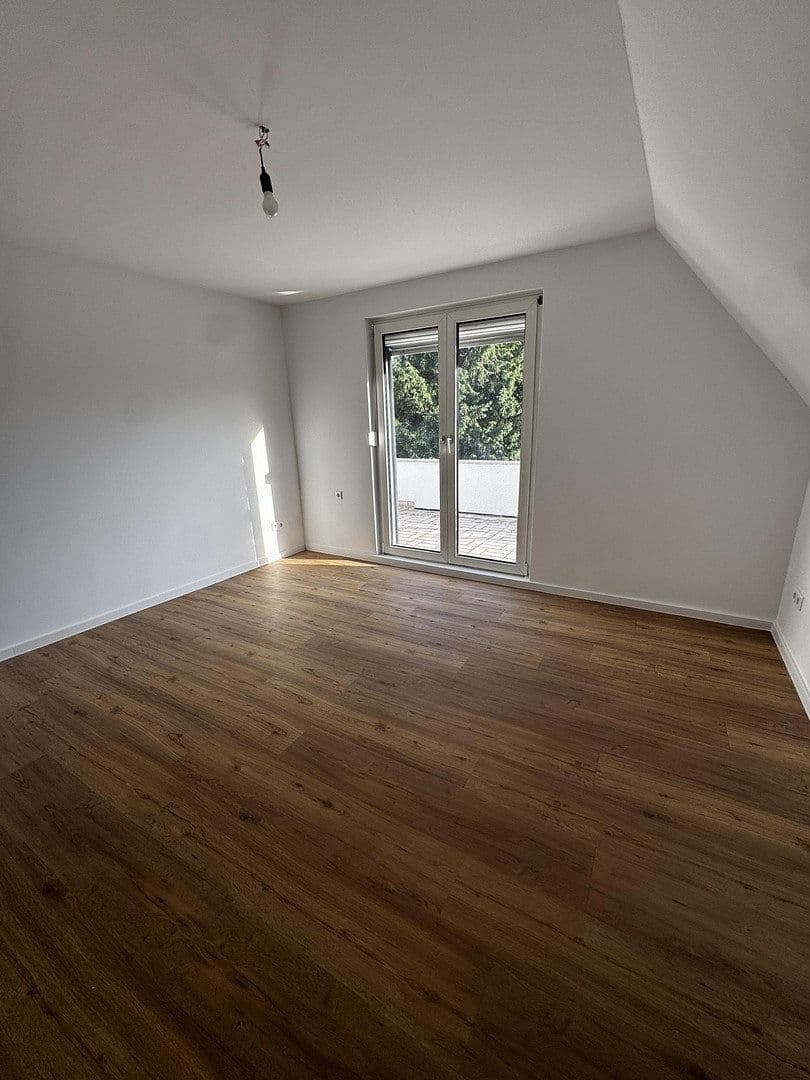 house to rent, 100 m², Nibelungenstraße 37, Viernheim, Hesse house to rent, 100 m², Nibelungenstraße 37, Viernheim, Hesse
