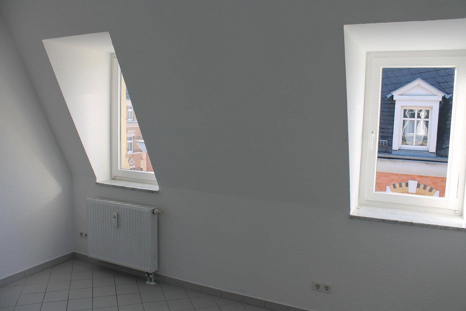 3 bedroom with open-plan kitchen flat to rent, 107 m², Friedrich-Engels-Straße 49, Zwickau, Saxony 3 bedroom with open-plan kitchen flat to rent, 107 m², Friedrich-Engels-Straße 49, Zwickau, Saxony