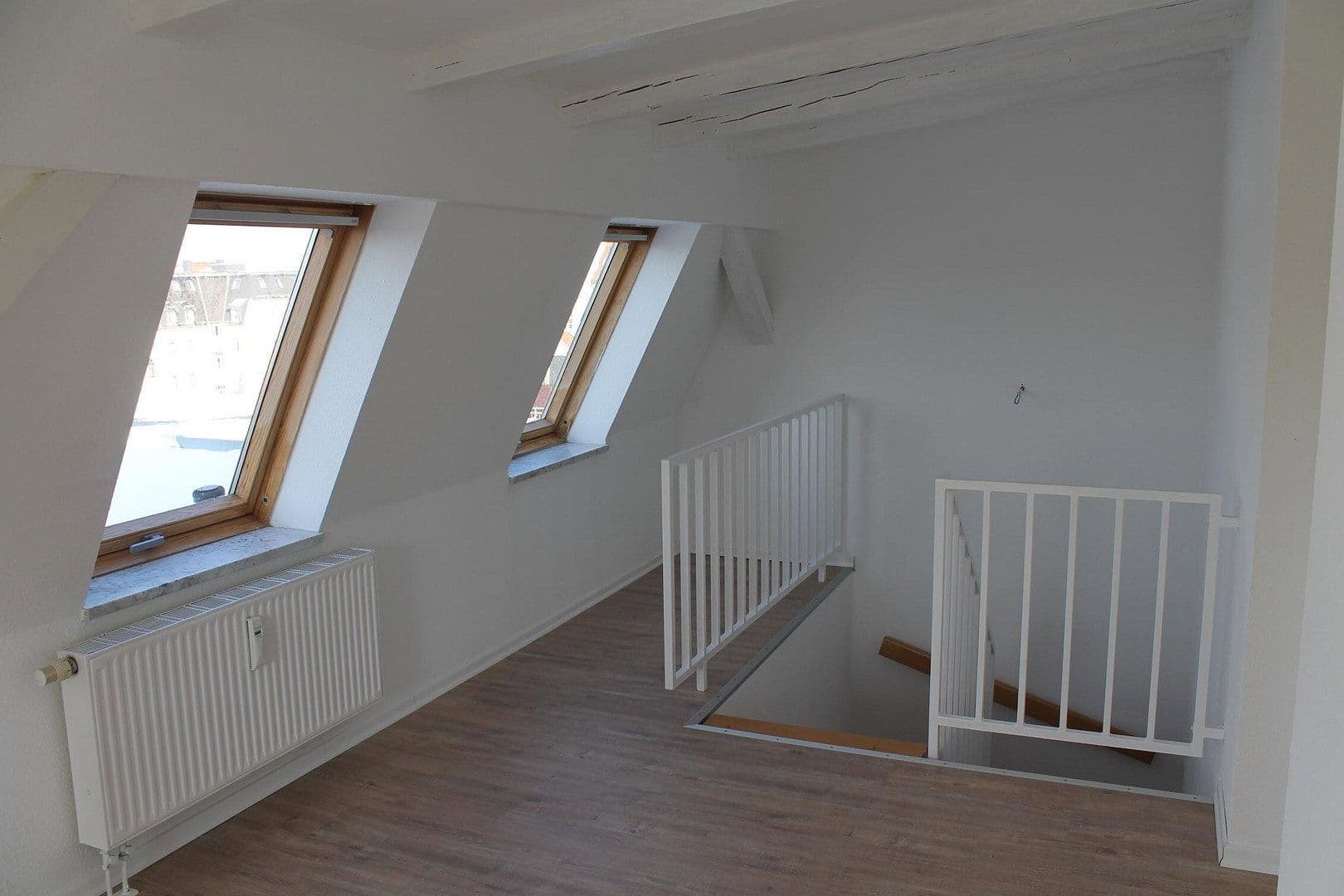3 bedroom with open-plan kitchen flat to rent, 107 m², Friedrich-Engels-Straße 49, Zwickau, Saxony 3 bedroom with open-plan kitchen flat to rent, 107 m², Friedrich-Engels-Straße 49, Zwickau, Saxony