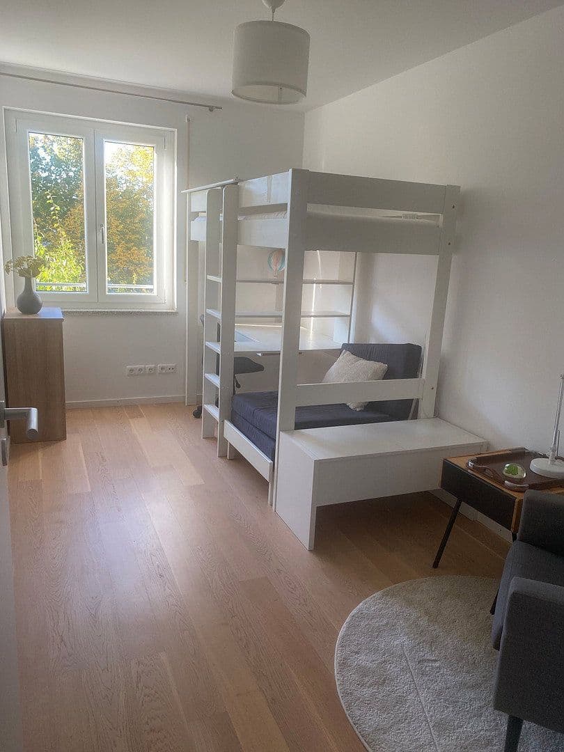 4 bedroom flat to rent, 104 m², Unterföhring, Bavaria 4 bedroom flat to rent, 104 m², Unterföhring, Bavaria