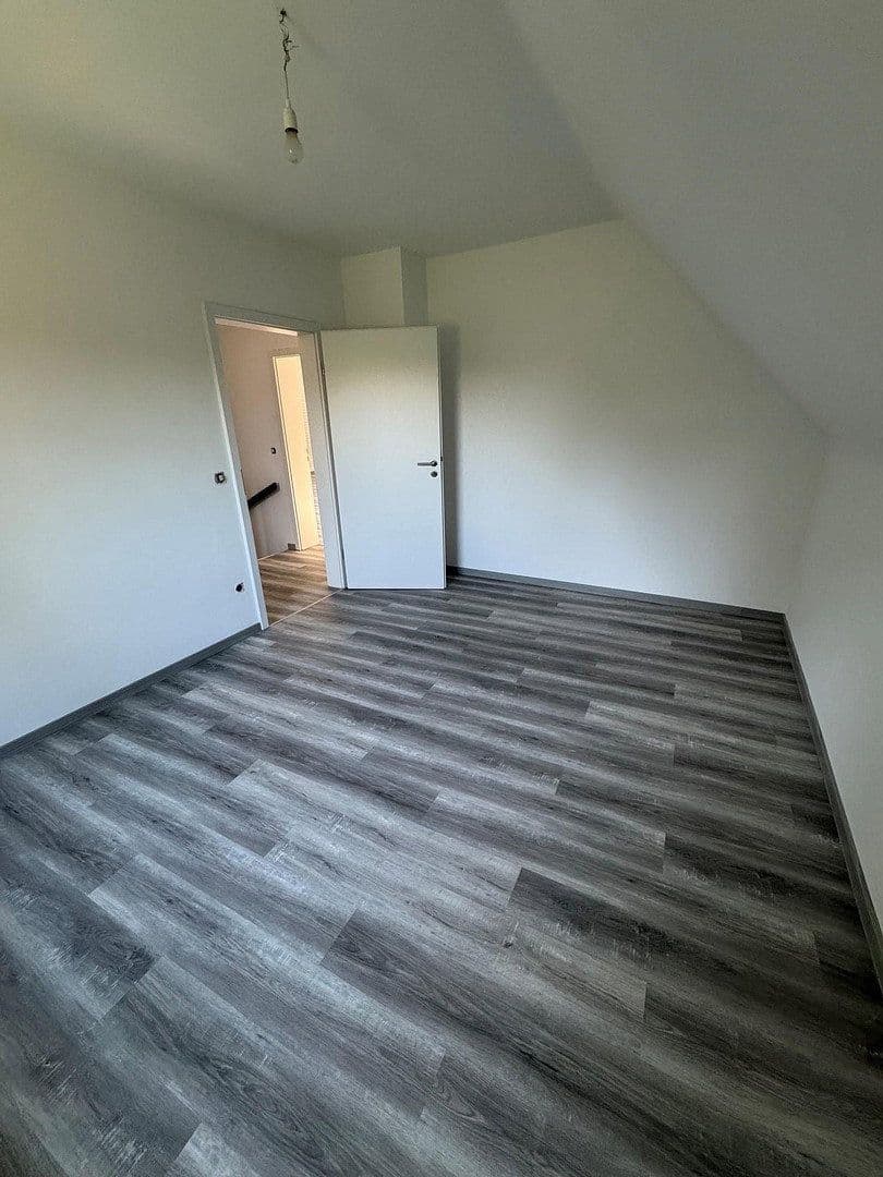 house for sale, 167 m², Königsberger Strasse 31, Baiersdorf, Bavaria house for sale, 167 m², Königsberger Strasse 31, Baiersdorf, Bavaria