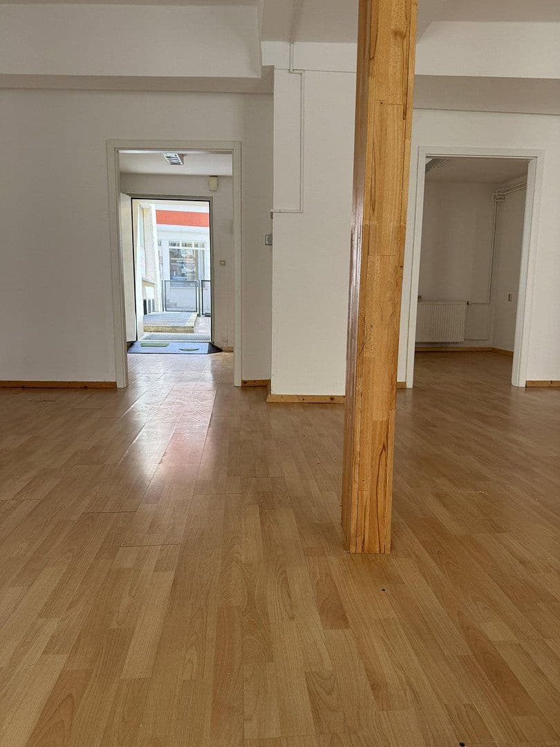 non-residential property to rent, 136 m², Spitalstrasse 17, Ellwangen (Jagst), Baden-Württemberg non-residential property to rent, 136 m², Spitalstrasse 17, Ellwangen (Jagst), Baden-Württemberg