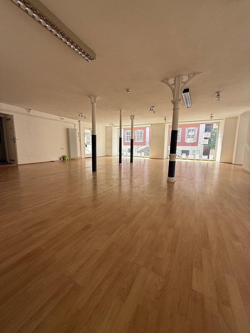 non-residential property to rent, 136 m², Spitalstrasse 17, Ellwangen (Jagst), Baden-Württemberg non-residential property to rent, 136 m², Spitalstrasse 17, Ellwangen (Jagst), Baden-Württemberg