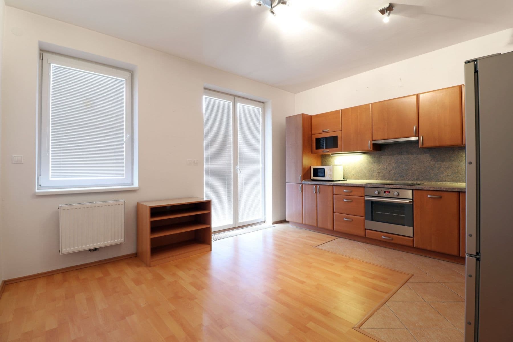 1 bedroom with open-plan kitchen flat to rent, 42 m², Meteorologická, Prague, Prague 1 bedroom with open-plan kitchen flat to rent, 42 m², Meteorologická, Prague, Prague