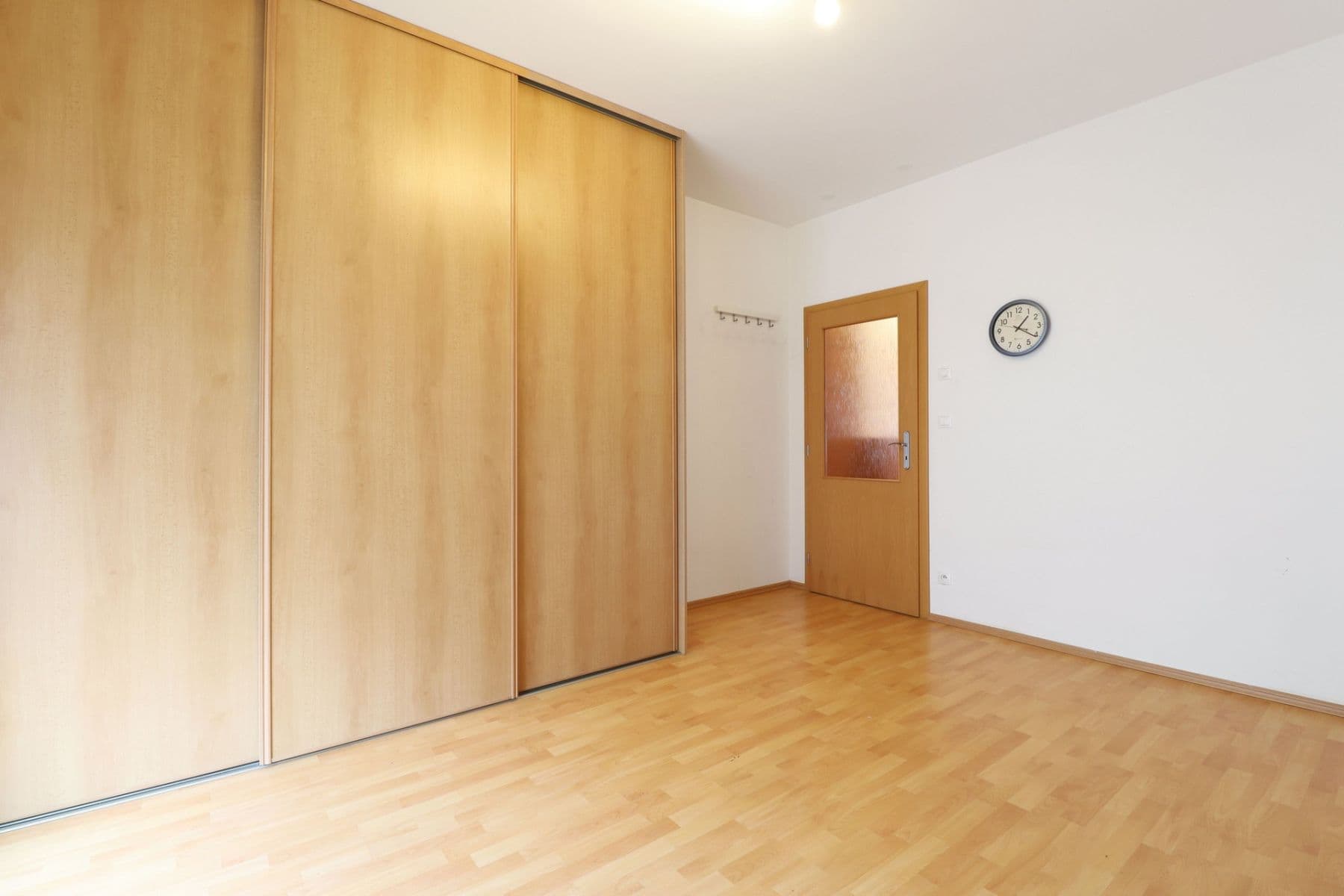 1 bedroom with open-plan kitchen flat to rent, 42 m², Meteorologická, Prague, Prague 1 bedroom with open-plan kitchen flat to rent, 42 m², Meteorologická, Prague, Prague