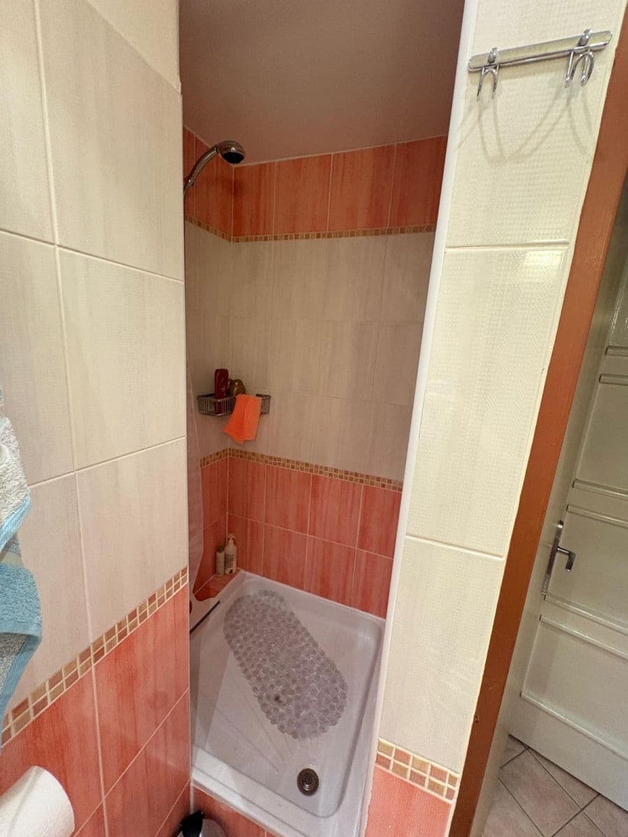 Studio flat to rent, 25 m², Poupětova, Prague, Prague Studio flat to rent, 25 m², Poupětova, Prague, Prague