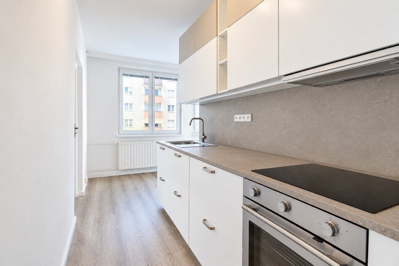 4 bedroom flat to rent, 77 m², Nedašovská, Prague, Prague 4 bedroom flat to rent, 77 m², Nedašovská, Prague, Prague