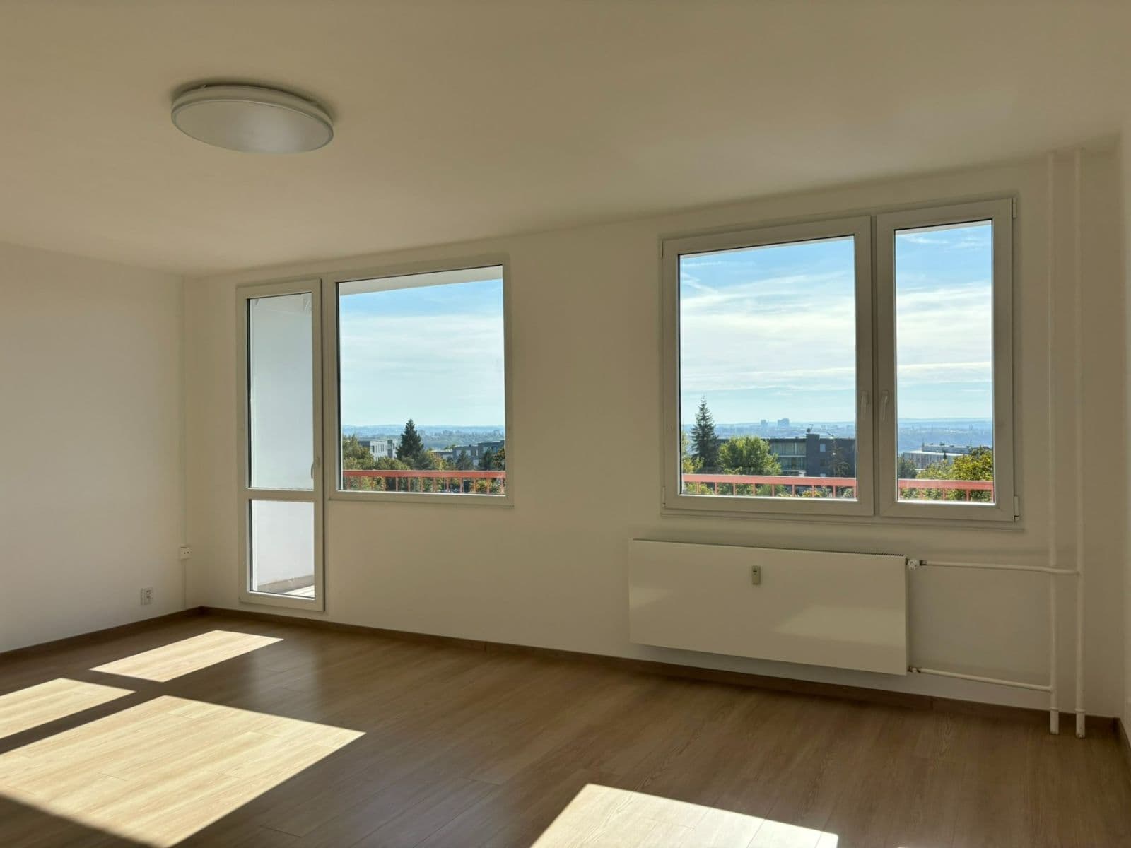3 bedroom with open-plan kitchen flat for sale, 68 m², Litvínovská, Prague, Prague 3 bedroom with open-plan kitchen flat for sale, 68 m², Litvínovská, Prague, Prague