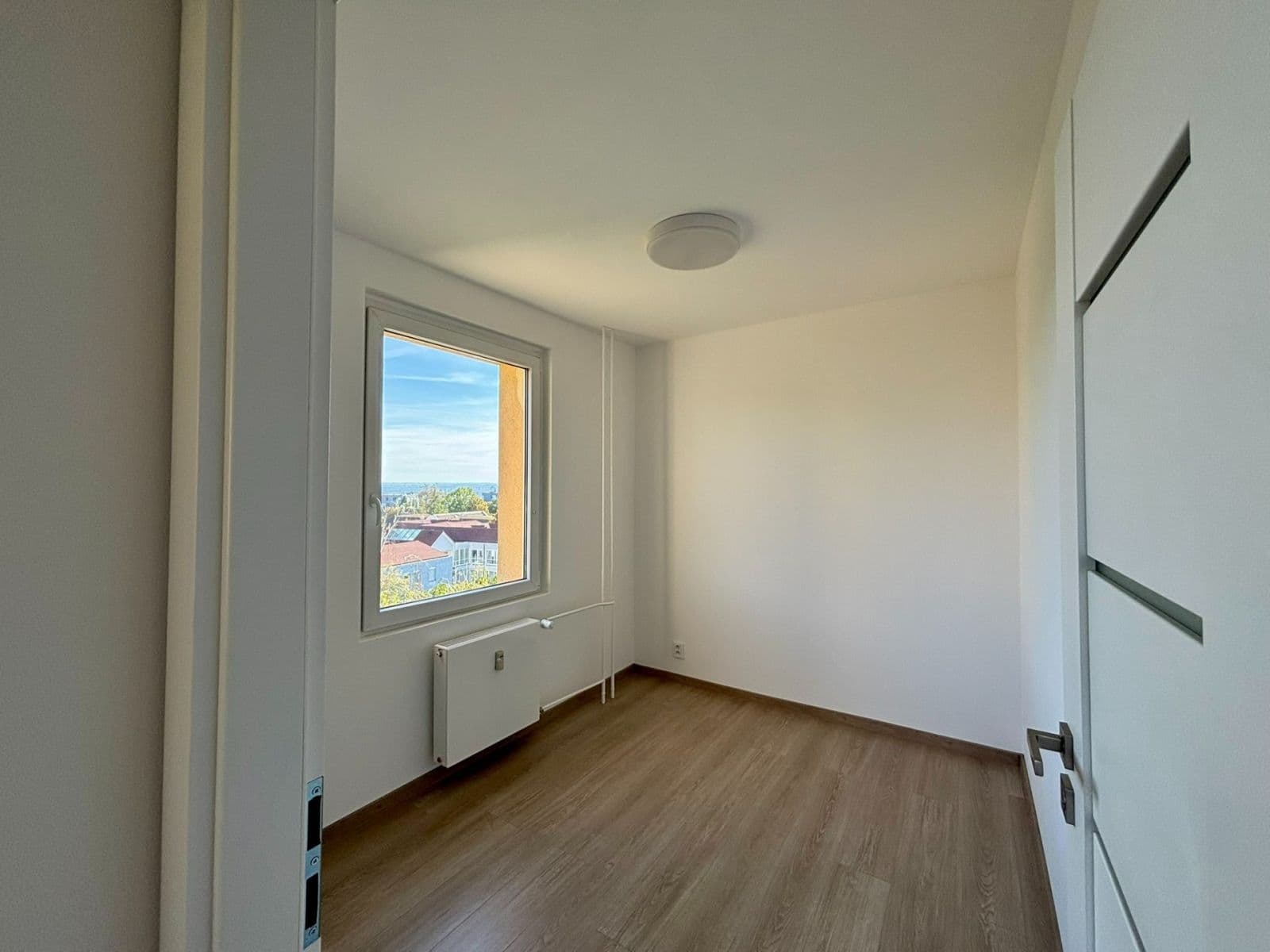 3 bedroom with open-plan kitchen flat for sale, 68 m², Litvínovská, Prague, Prague 3 bedroom with open-plan kitchen flat for sale, 68 m², Litvínovská, Prague, Prague