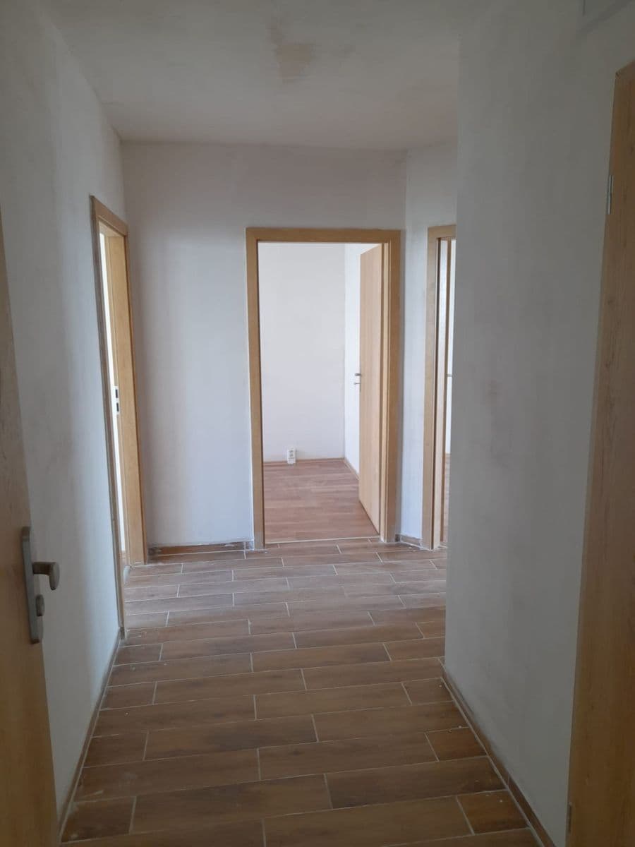 2 bedroom with open-plan kitchen flat to rent, 69 m², Hamerská, Litvínov, Ústecký Region 2 bedroom with open-plan kitchen flat to rent, 69 m², Hamerská, Litvínov, Ústecký Region