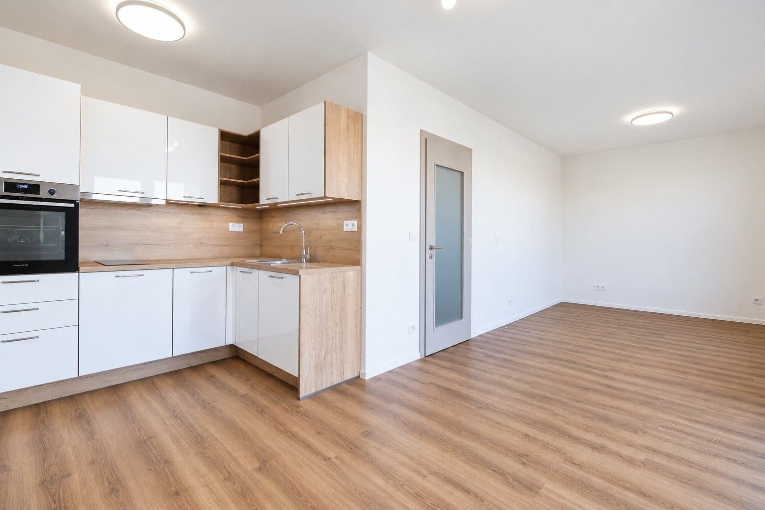 Studio flat to rent, 31 m², Arnošta Valenty, Prague, Prague Studio flat to rent, 31 m², Arnošta Valenty, Prague, Prague