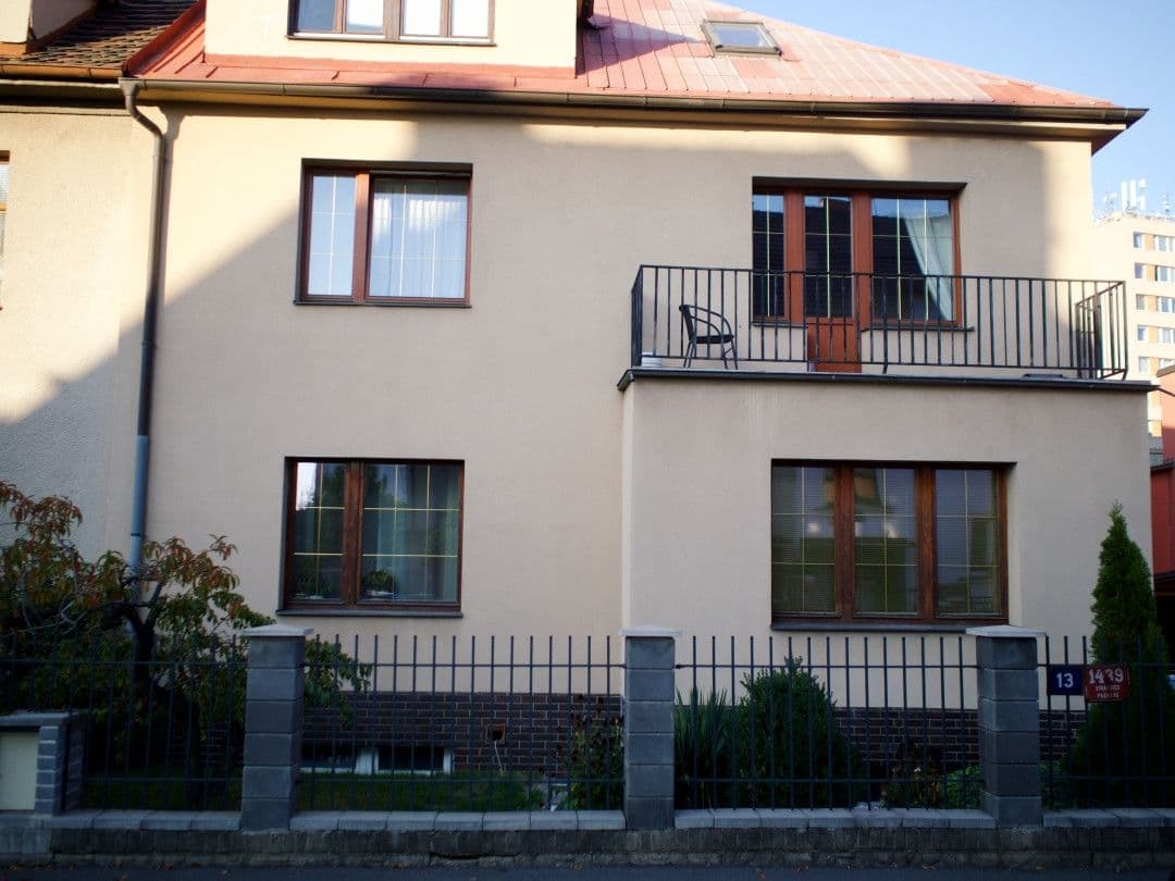 1 bedroom with open-plan kitchen flat to rent, 40 m², Královická, Prague, Prague 1 bedroom with open-plan kitchen flat to rent, 40 m², Královická, Prague, Prague