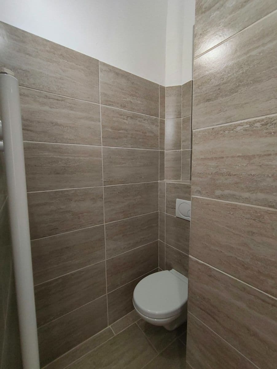 3 bedroom flat to rent, 92 m², Chlumčanského, Prague, Prague 3 bedroom flat to rent, 92 m², Chlumčanského, Prague, Prague