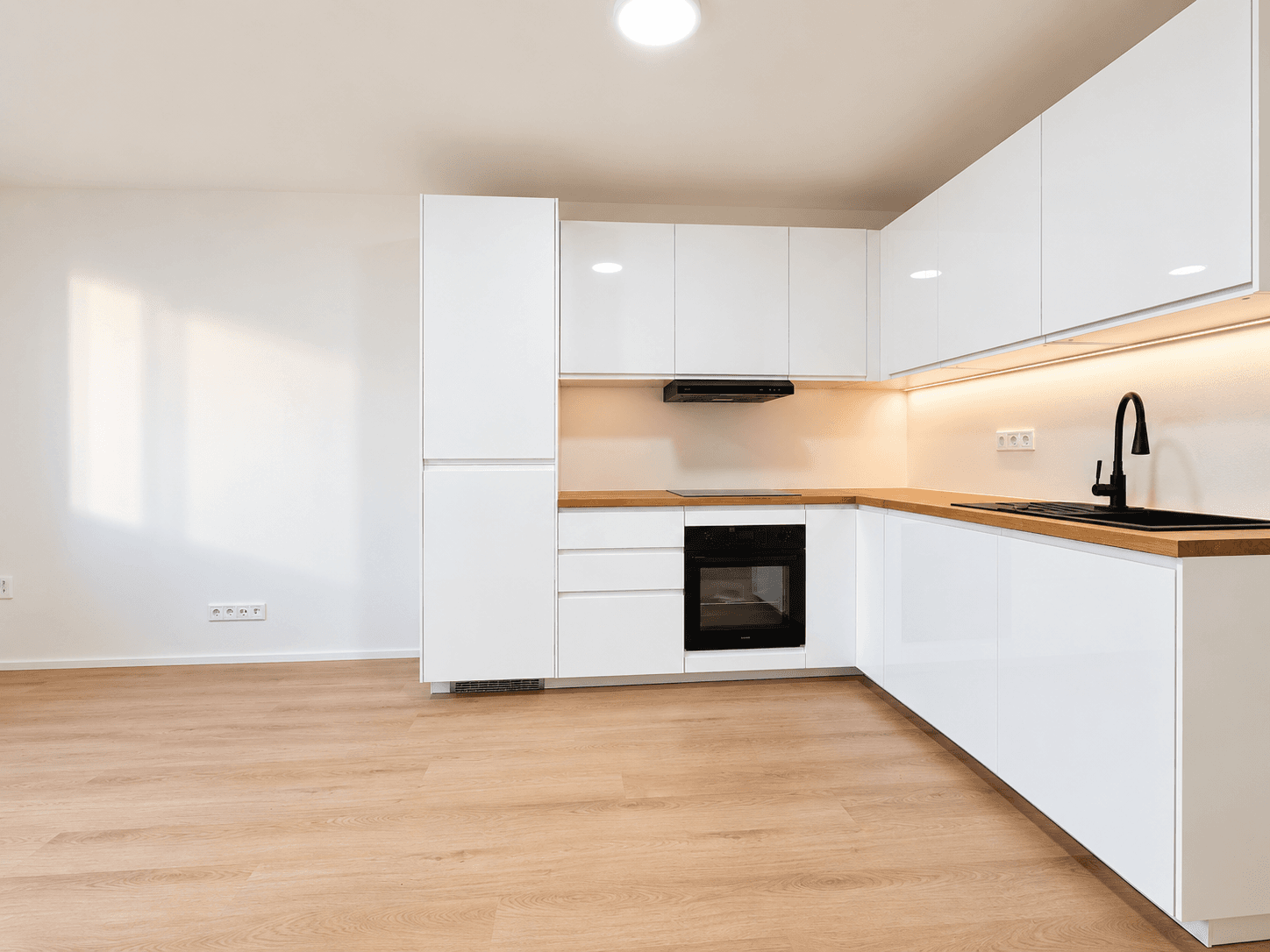 2 bedroom with open-plan kitchen flat for sale, 54 m², Káranská, Prague, Prague 2 bedroom with open-plan kitchen flat for sale, 54 m², Káranská, Prague, Prague