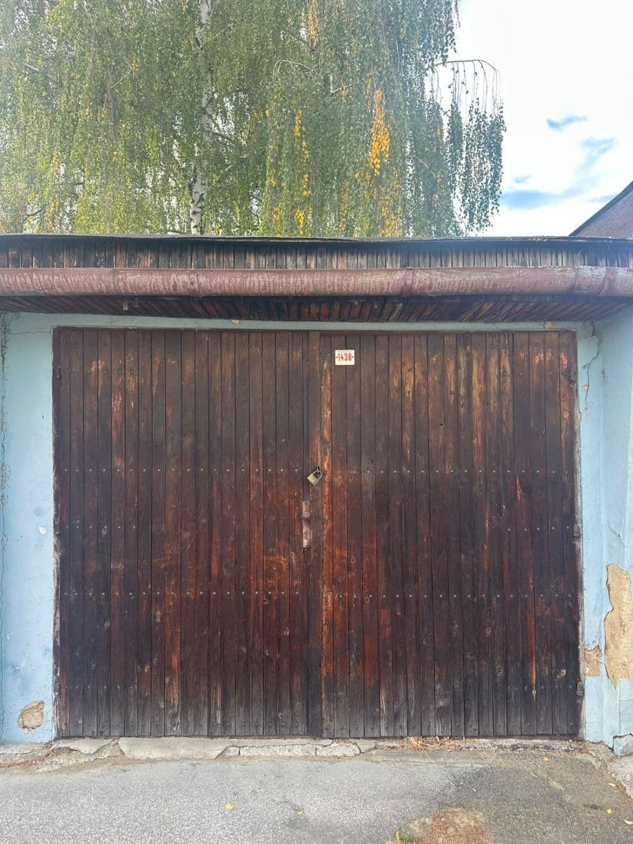 garage for sale, 18 m², Benešovo nábřeží, Zlín, Zlínský Region garage for sale, 18 m², Benešovo nábřeží, Zlín, Zlínský Region