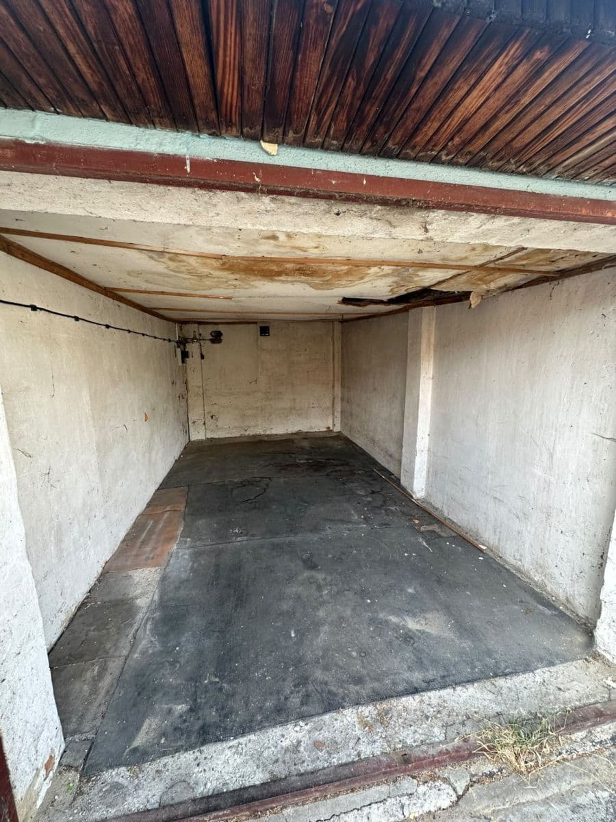 garage for sale, 18 m², Benešovo nábřeží, Zlín, Zlínský Region garage for sale, 18 m², Benešovo nábřeží, Zlín, Zlínský Region