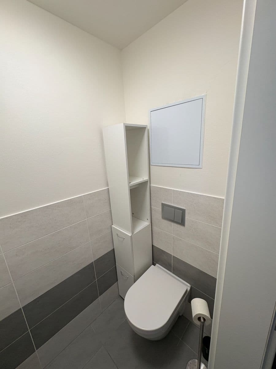 1 bedroom with open-plan kitchen flat to rent, 55 m², Tupolevova, Prague, Prague 1 bedroom with open-plan kitchen flat to rent, 55 m², Tupolevova, Prague, Prague
