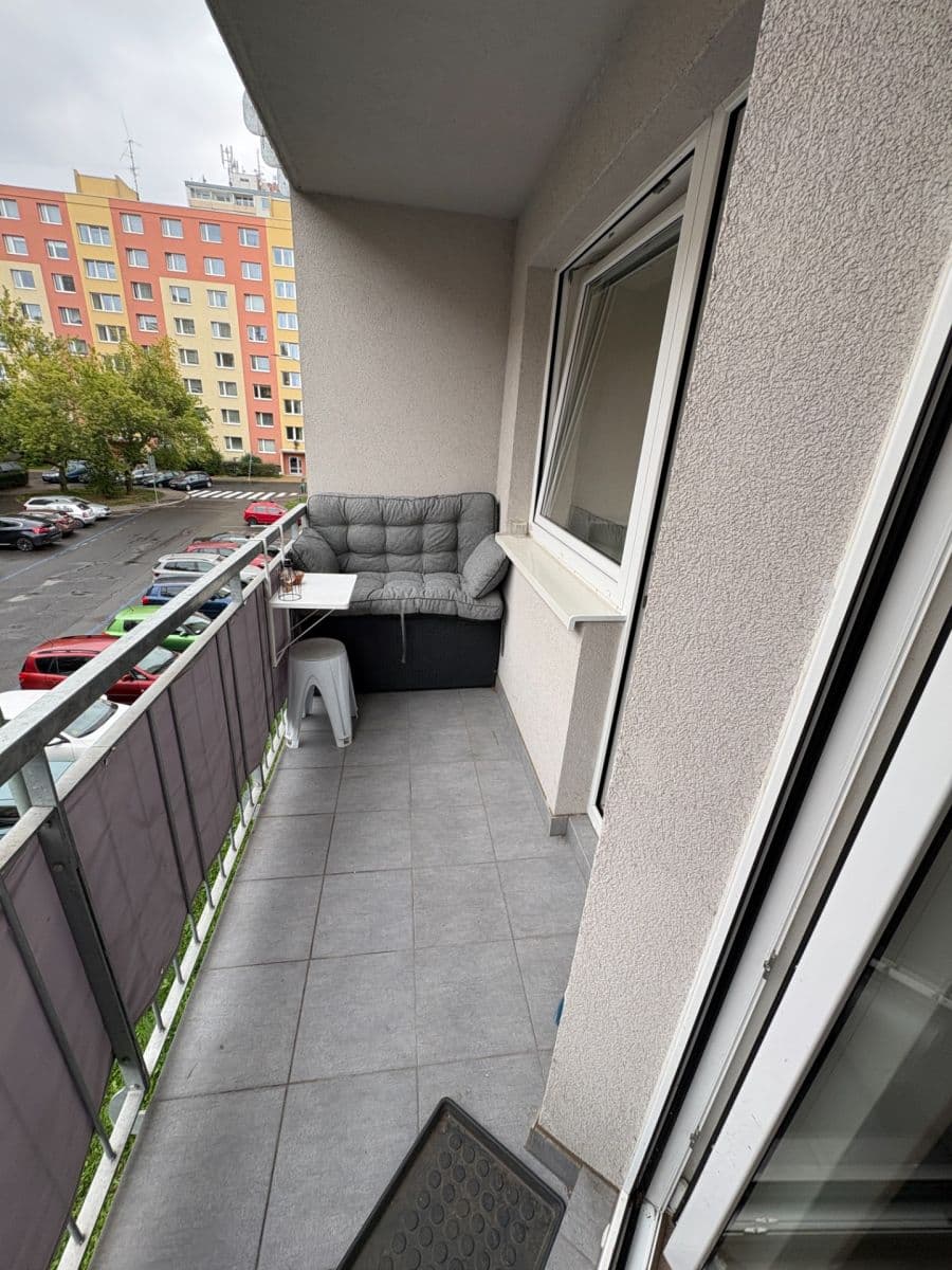 1 bedroom with open-plan kitchen flat to rent, 55 m², Tupolevova, Prague, Prague 1 bedroom with open-plan kitchen flat to rent, 55 m², Tupolevova, Prague, Prague