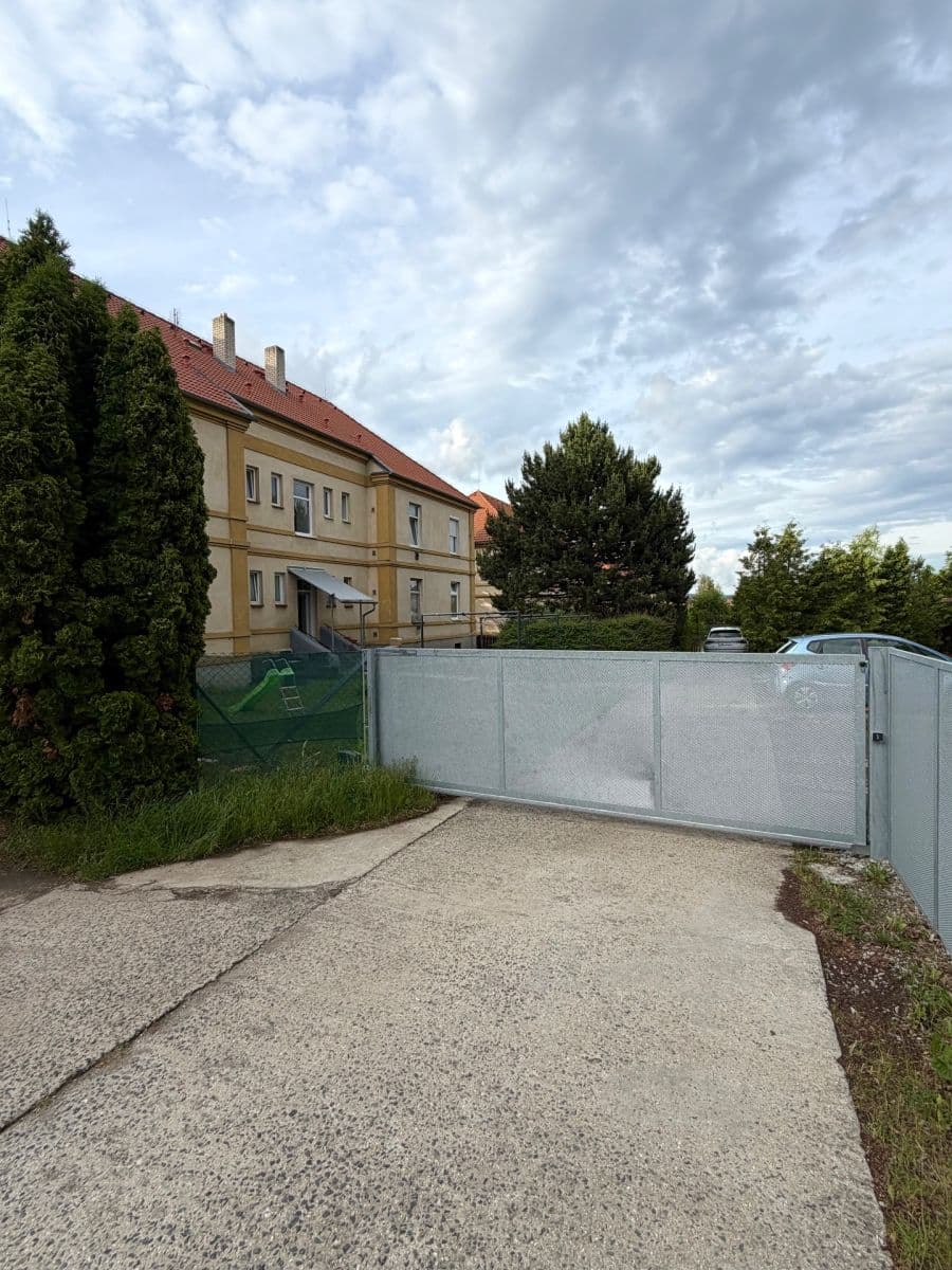 Studio flat for sale, 26 m², Plzeňská, Králův Dvůr, Středočeský Region Studio flat for sale, 26 m², Plzeňská, Králův Dvůr, Středočeský Region