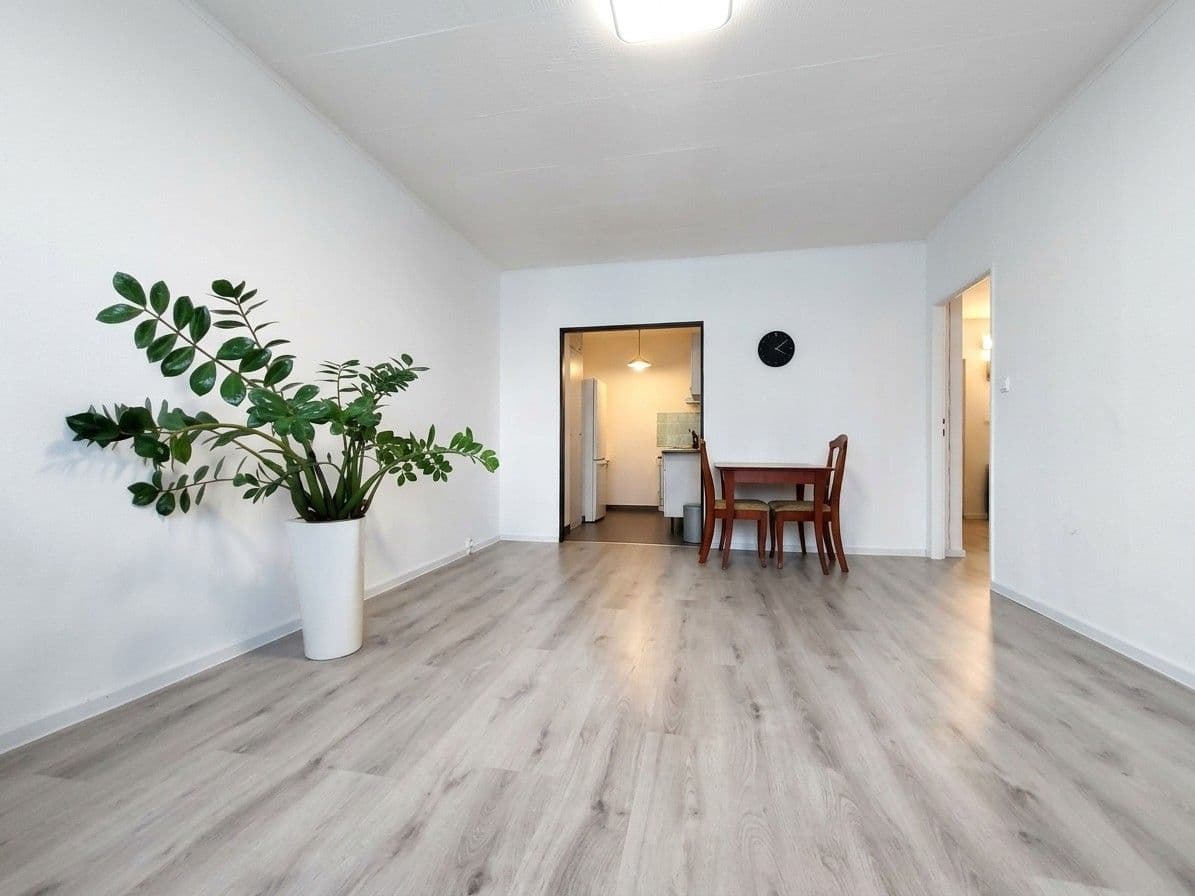 2 bedroom with open-plan kitchen flat to rent, 70 m², Machkova, Prague, Prague 2 bedroom with open-plan kitchen flat to rent, 70 m², Machkova, Prague, Prague