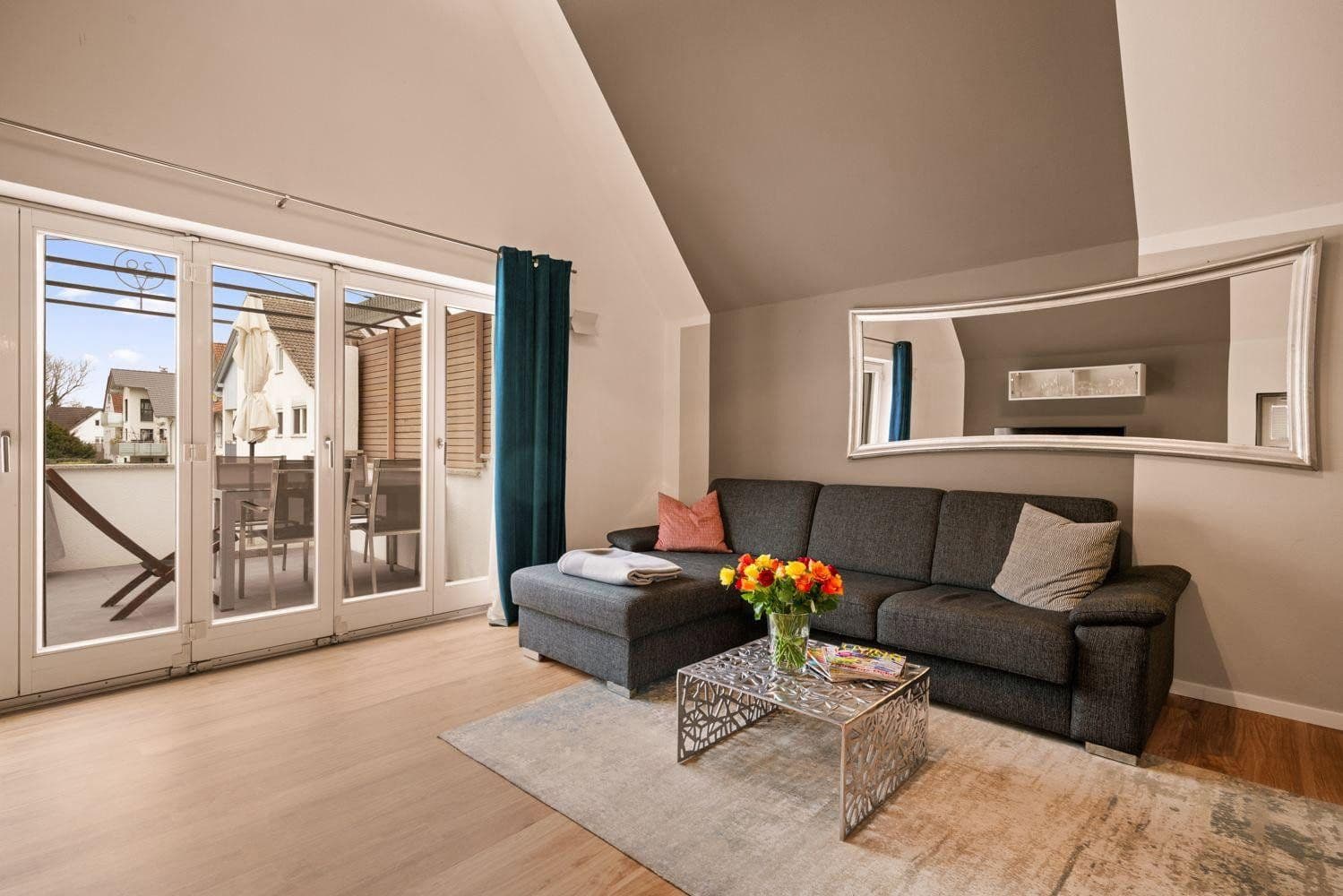1 bedroom with open-plan kitchen flat to rent, 82 m², Friedrichshafen, Baden-Württemberg 1 bedroom with open-plan kitchen flat to rent, 82 m², Friedrichshafen, Baden-Württemberg
