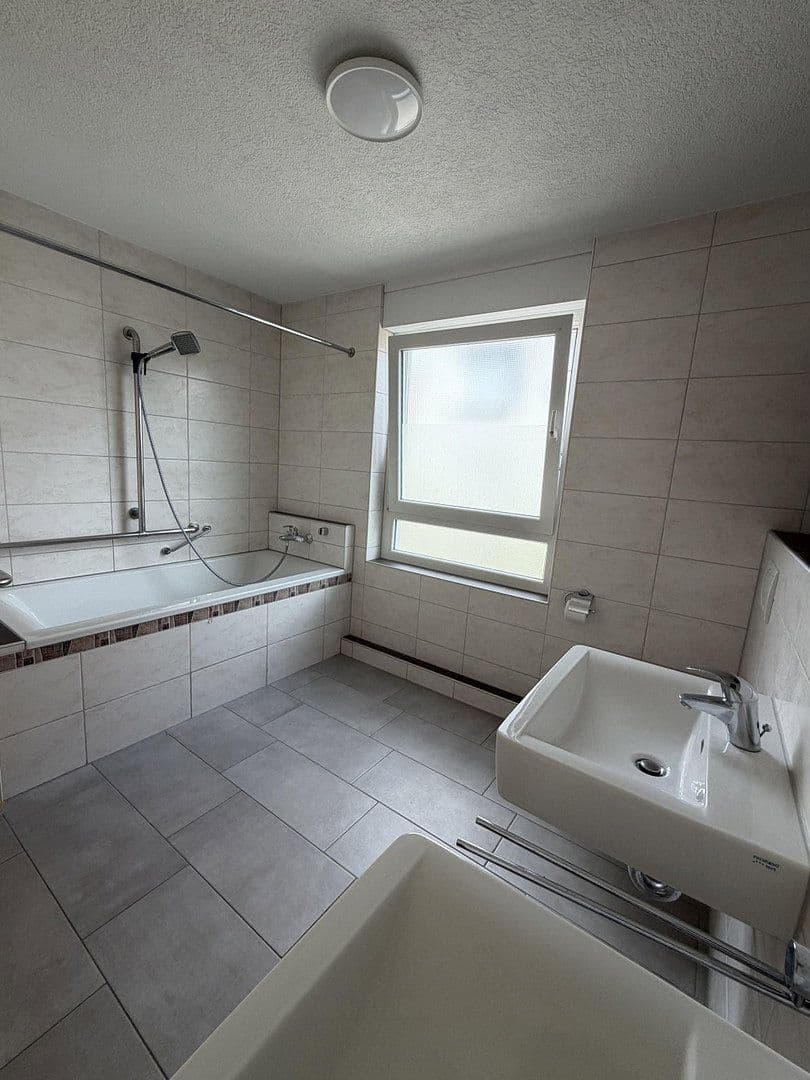 3 bedroom with open-plan kitchen flat to rent, 115 m², Seestraße 38, Weil im Schönbuch, Baden-Württemberg 3 bedroom with open-plan kitchen flat to rent, 115 m², Seestraße 38, Weil im Schönbuch, Baden-Württemberg