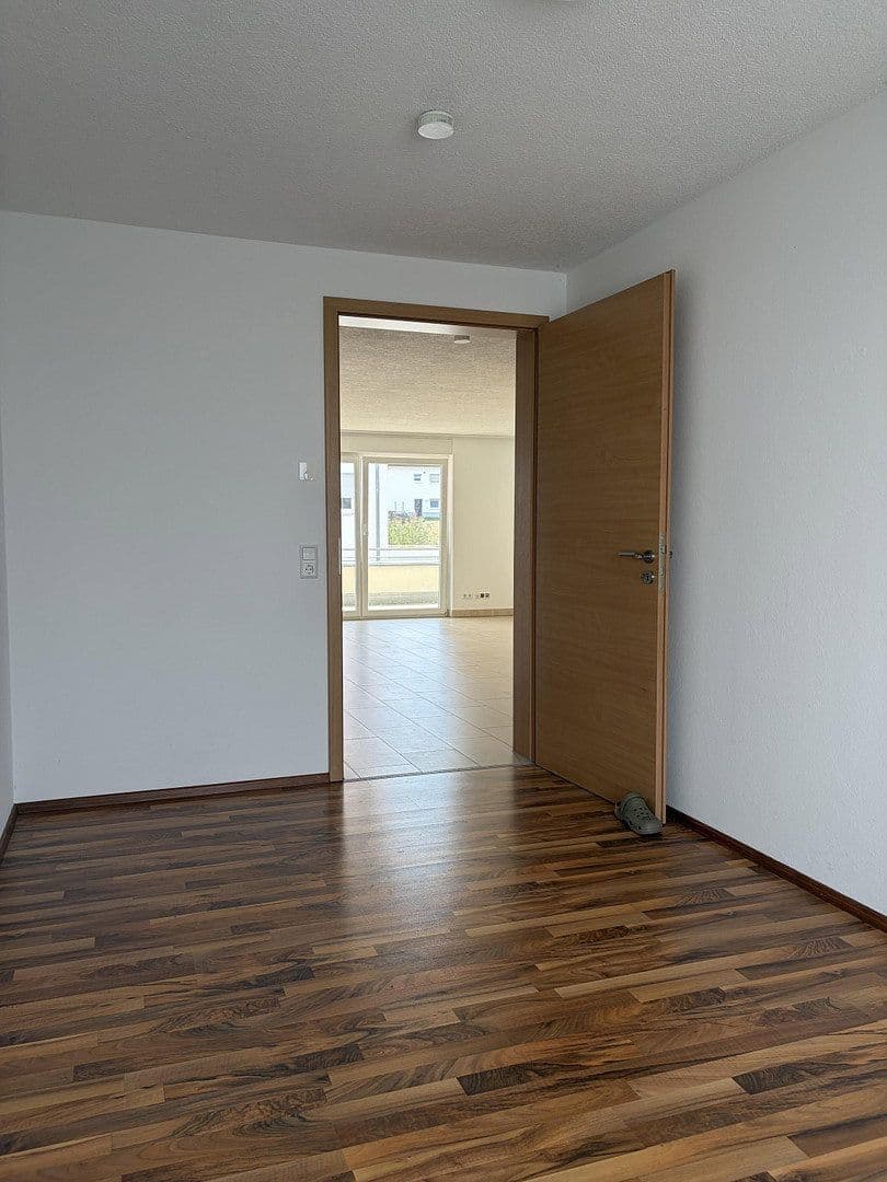 3 bedroom with open-plan kitchen flat to rent, 115 m², Seestraße 38, Weil im Schönbuch, Baden-Württemberg 3 bedroom with open-plan kitchen flat to rent, 115 m², Seestraße 38, Weil im Schönbuch, Baden-Württemberg