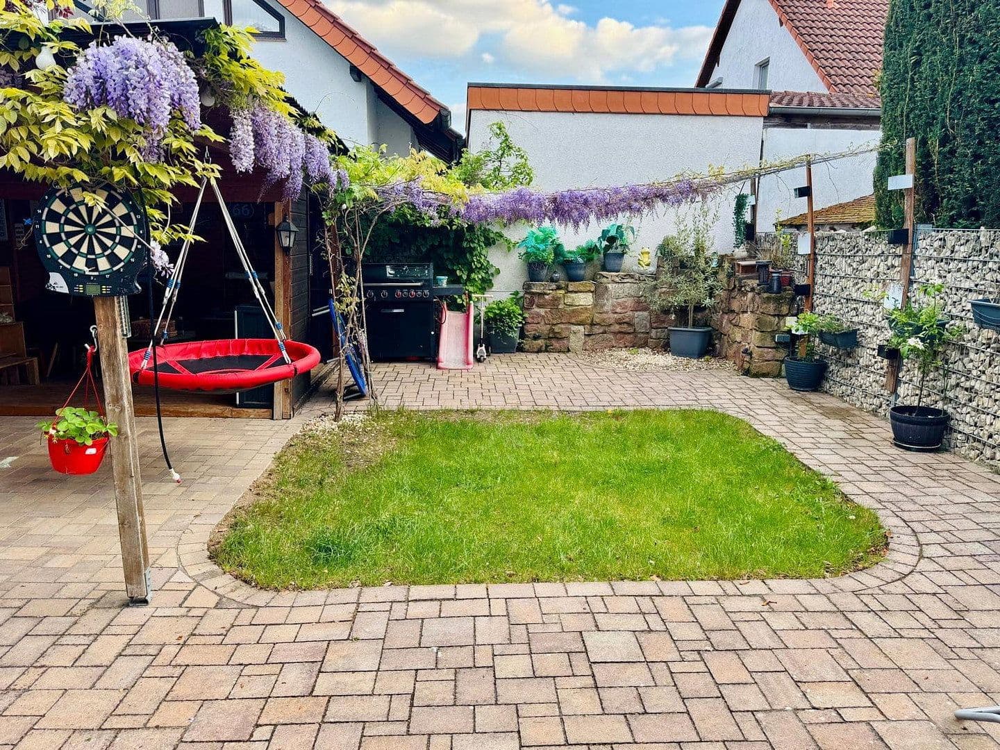 house to rent, 130 m², Ludwigshafen am Rhein, Rhineland-Palatinate house to rent, 130 m², Ludwigshafen am Rhein, Rhineland-Palatinate