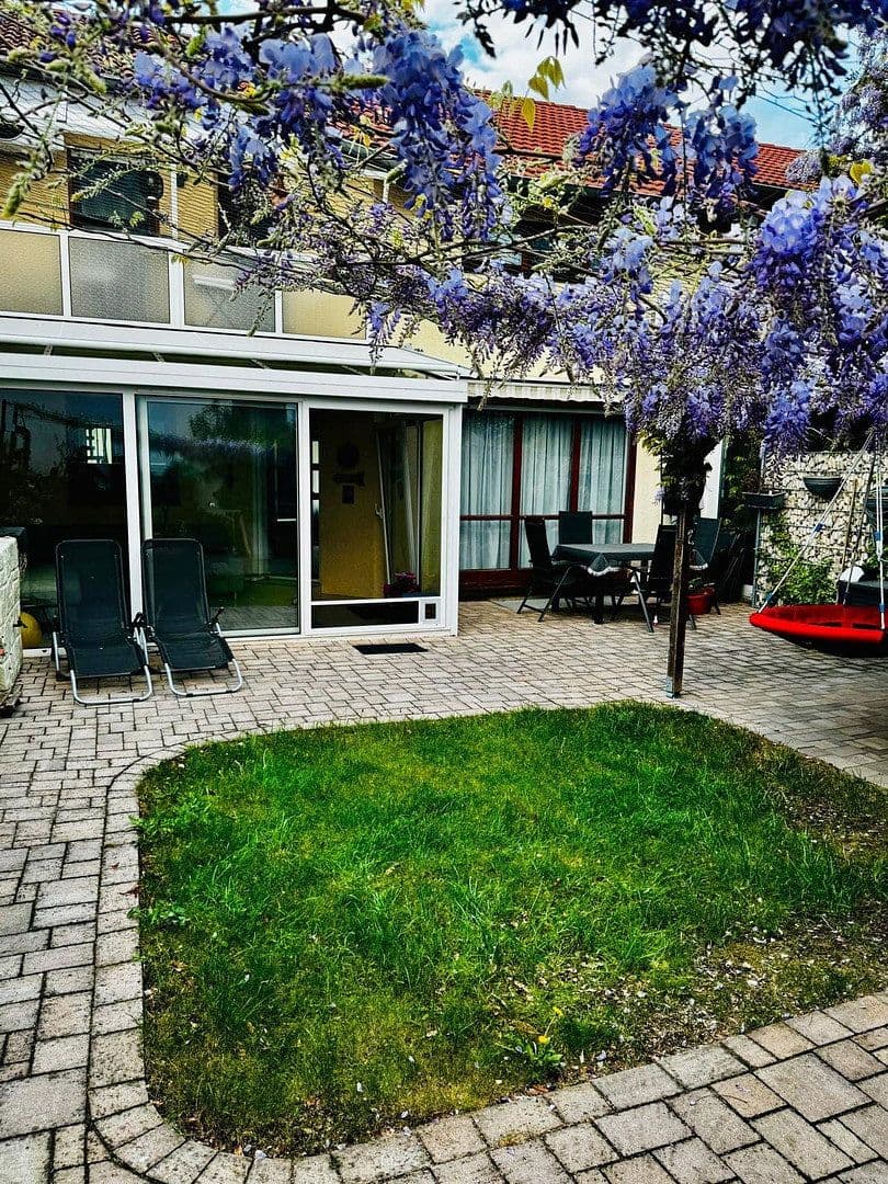 house to rent, 130 m², Ludwigshafen am Rhein, Rhineland-Palatinate house to rent, 130 m², Ludwigshafen am Rhein, Rhineland-Palatinate