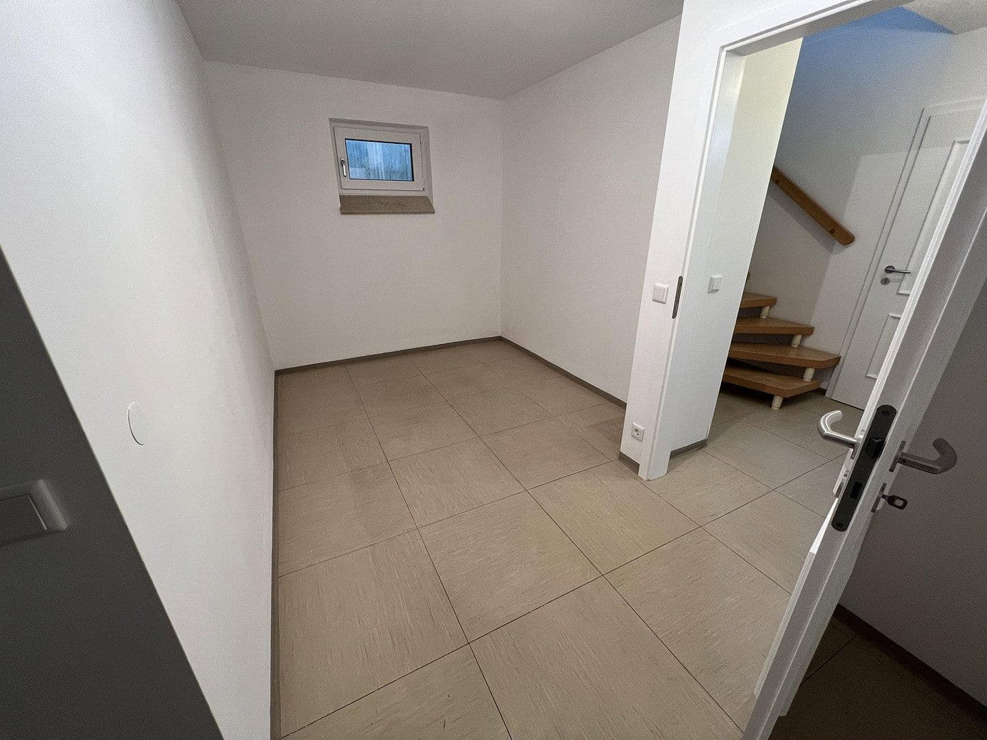 3 bedroom flat to rent, 87 m², Unterbrunner Str. 12, München, Bavaria 3 bedroom flat to rent, 87 m², Unterbrunner Str. 12, München, Bavaria