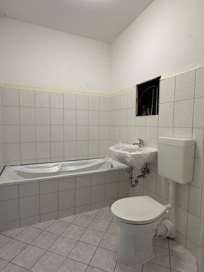 4 bedroom with open-plan kitchen flat to rent, 128 m², Otto-Worms-Straße, Gera, Thuringia 4 bedroom with open-plan kitchen flat to rent, 128 m², Otto-Worms-Straße, Gera, Thuringia