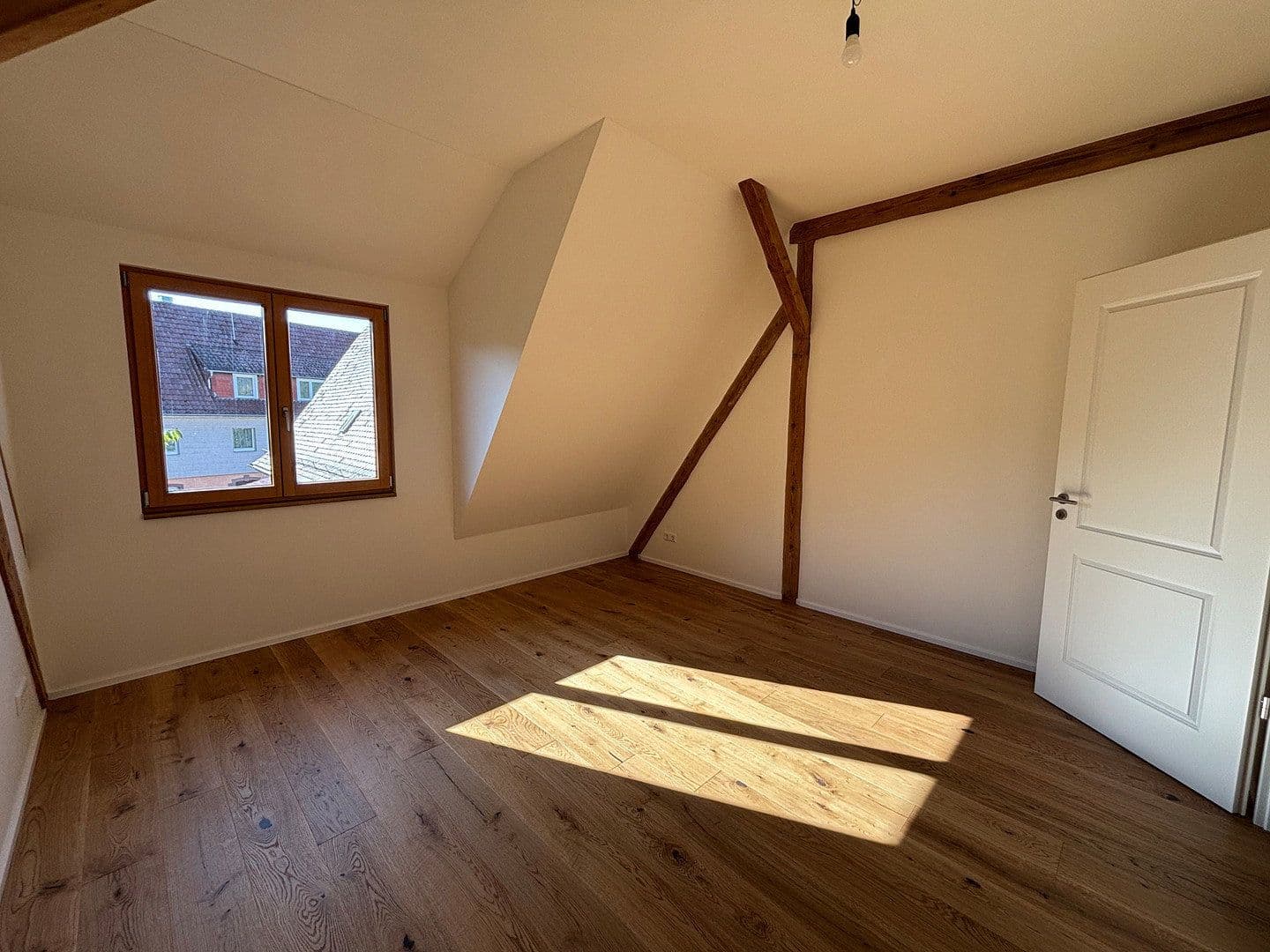 3 bedroom with open-plan kitchen flat to rent, 147 m², Niefern-Öschelbronn, Baden-Württemberg 3 bedroom with open-plan kitchen flat to rent, 147 m², Niefern-Öschelbronn, Baden-Württemberg