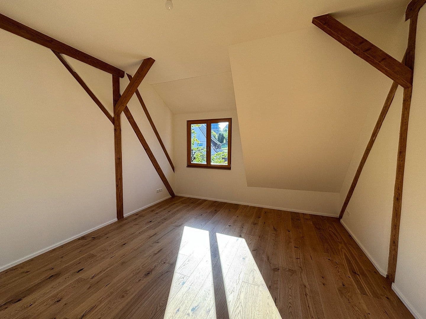 3 bedroom with open-plan kitchen flat to rent, 147 m², Niefern-Öschelbronn, Baden-Württemberg 3 bedroom with open-plan kitchen flat to rent, 147 m², Niefern-Öschelbronn, Baden-Württemberg