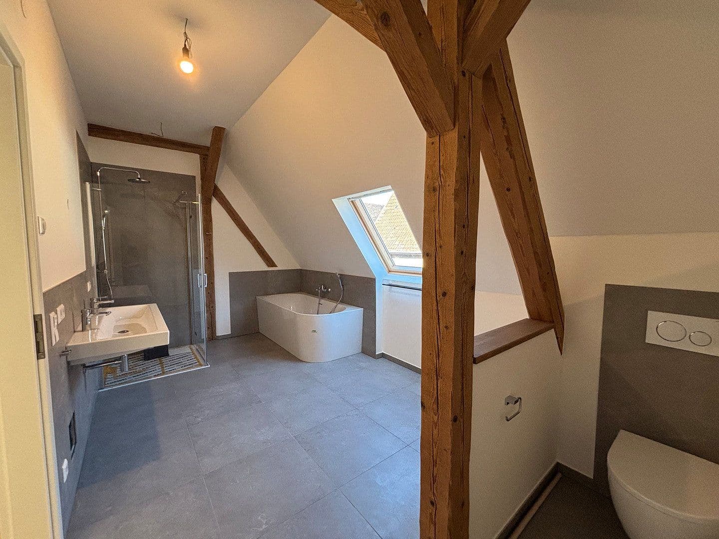 3 bedroom with open-plan kitchen flat to rent, 147 m², Niefern-Öschelbronn, Baden-Württemberg 3 bedroom with open-plan kitchen flat to rent, 147 m², Niefern-Öschelbronn, Baden-Württemberg