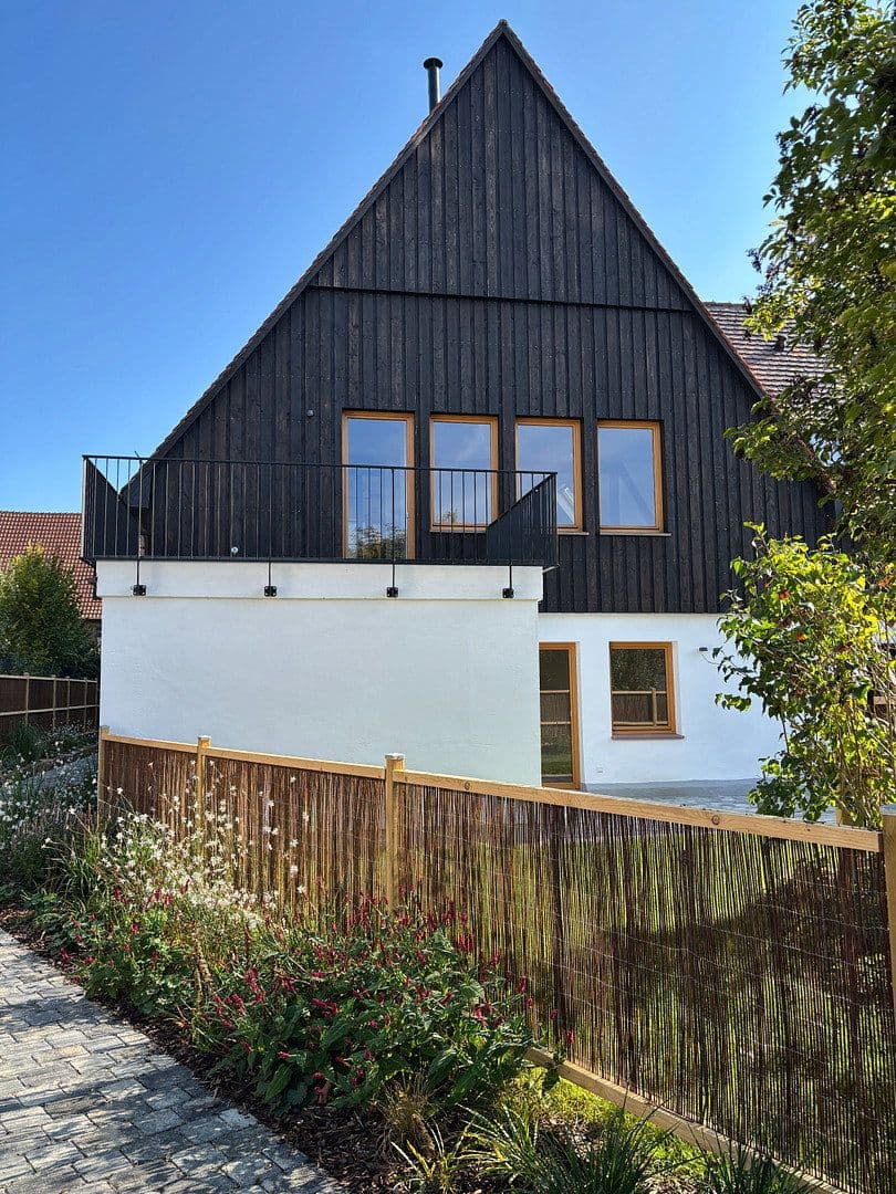 3 bedroom with open-plan kitchen flat to rent, 147 m², Niefern-Öschelbronn, Baden-Württemberg 3 bedroom with open-plan kitchen flat to rent, 147 m², Niefern-Öschelbronn, Baden-Württemberg