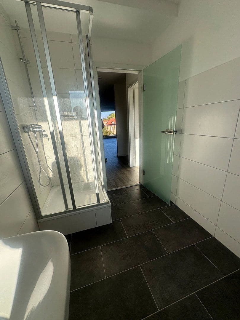 2 bedroom with open-plan kitchen flat to rent, 106 m², Mannheim, Baden-Württemberg 2 bedroom with open-plan kitchen flat to rent, 106 m², Mannheim, Baden-Württemberg